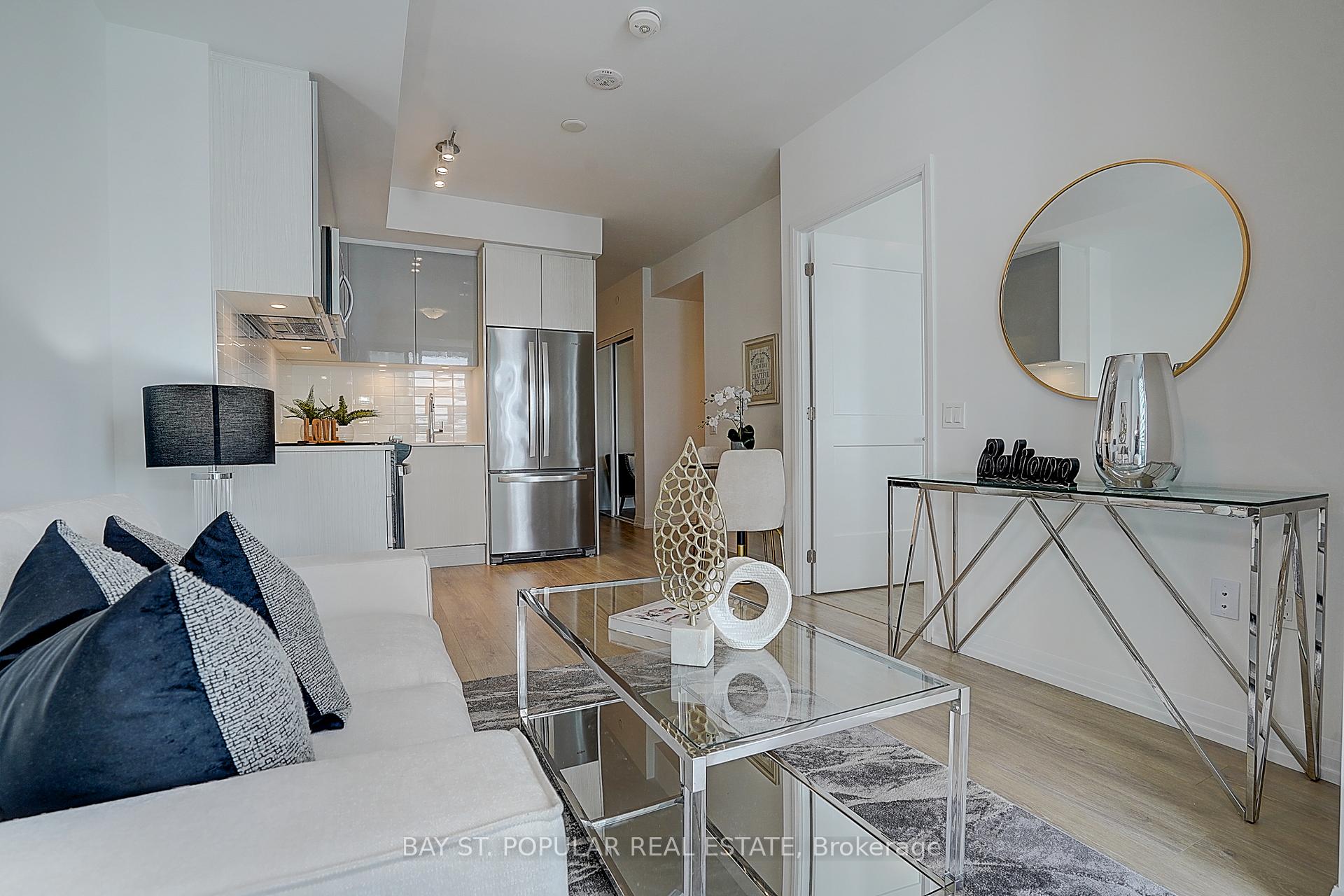 Photo 11 of Unit 812, 50 Dunfield Avenue, Toronto, Mount Pleasant West — HOMEH