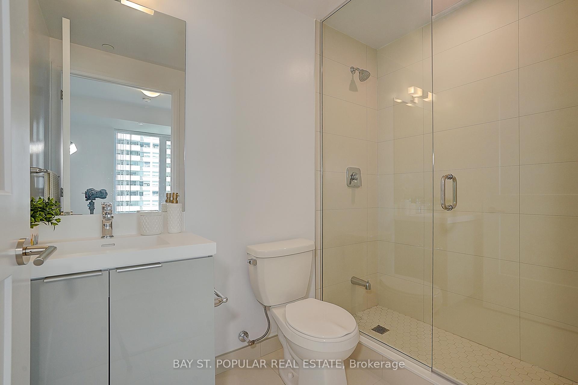 Photo 15 of Unit 812, 50 Dunfield Avenue, Toronto, Mount Pleasant West — HOMEH