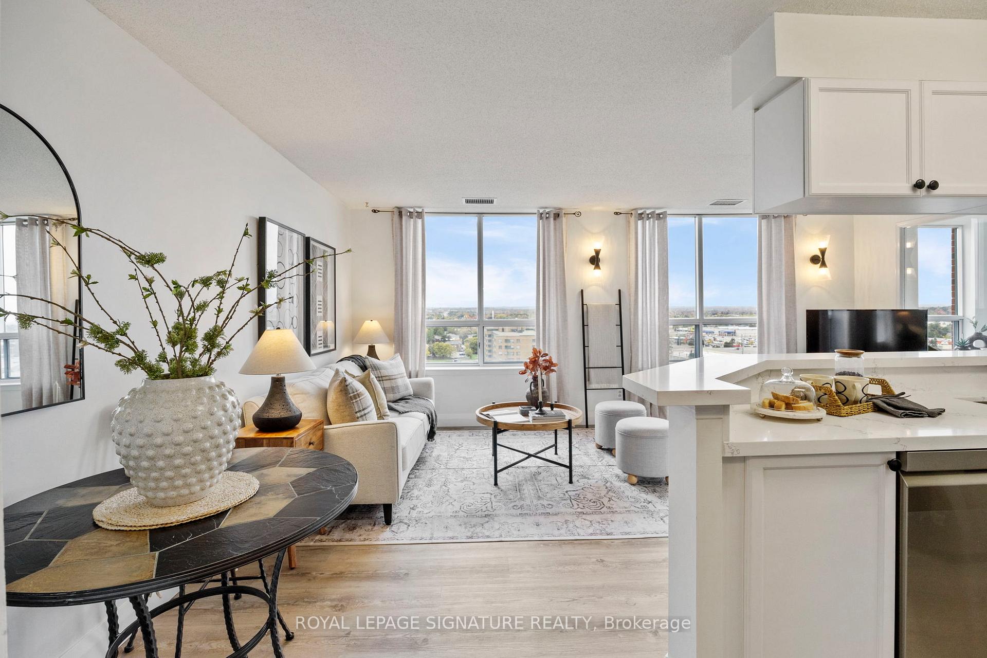 Photo 2 of Unit PH6, 1625 Pickering Parkway, Pickering, Village East — HOMEH