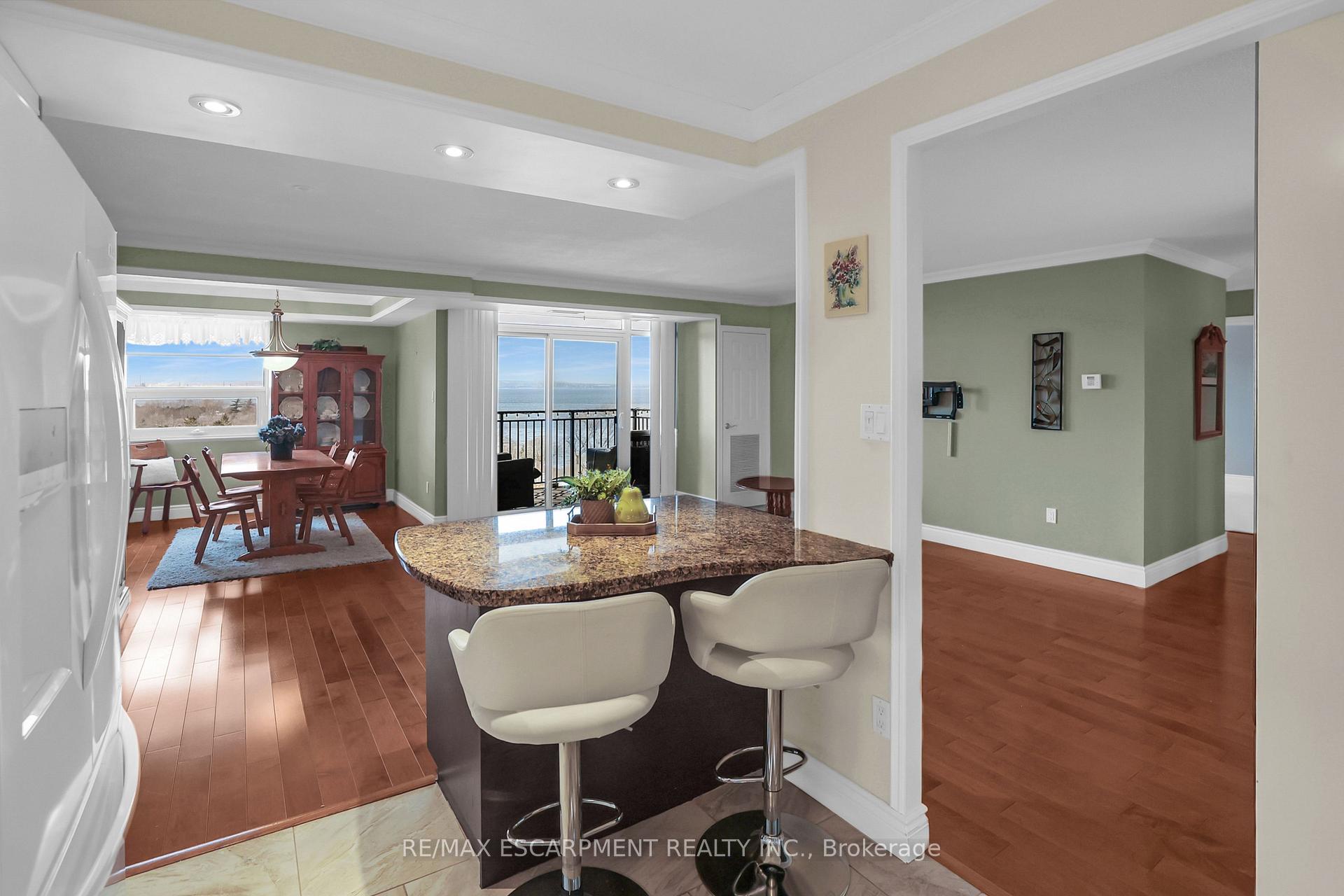 Photo 29 of Unit 1117, 500 Green Road, Hamilton, Lakeshore — HOMEH