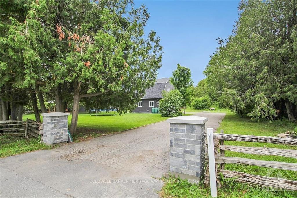 Photo 2 of 2086 Ninth Line Road, Beckwith, Beckwith Twp — HOMEH