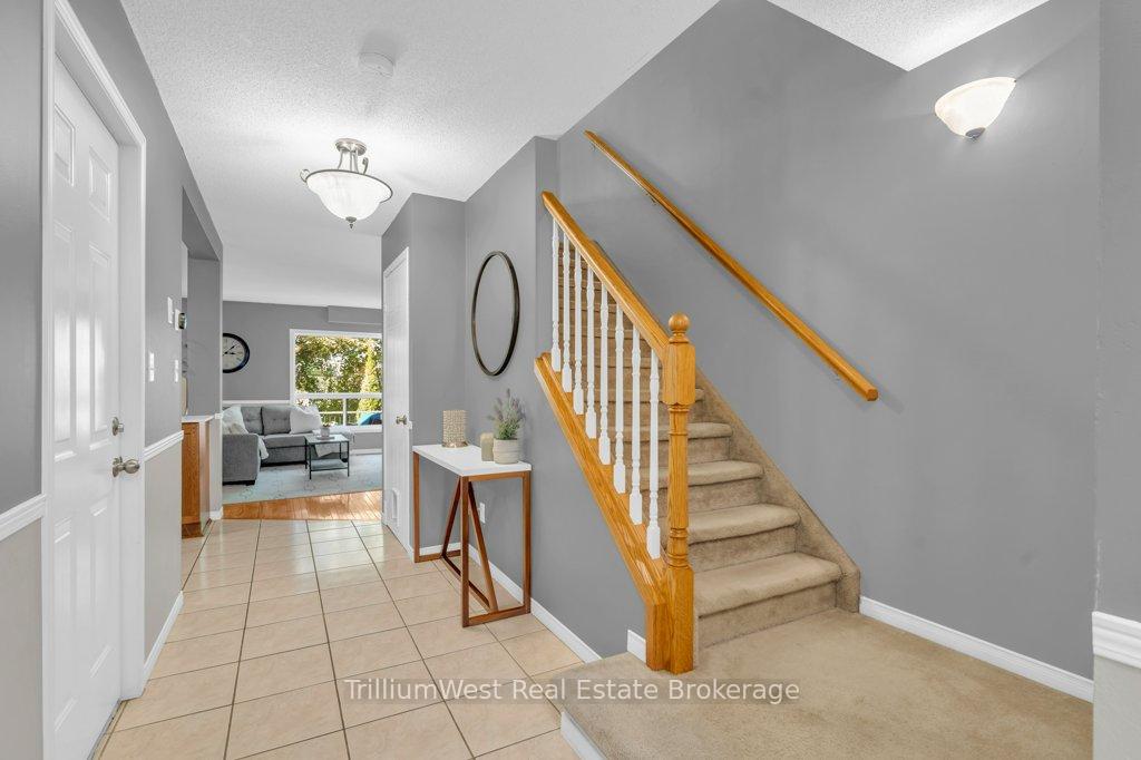 Photo 8 of Unit 9, 84 Westmeadow Drive, Kitchener — HOMEH