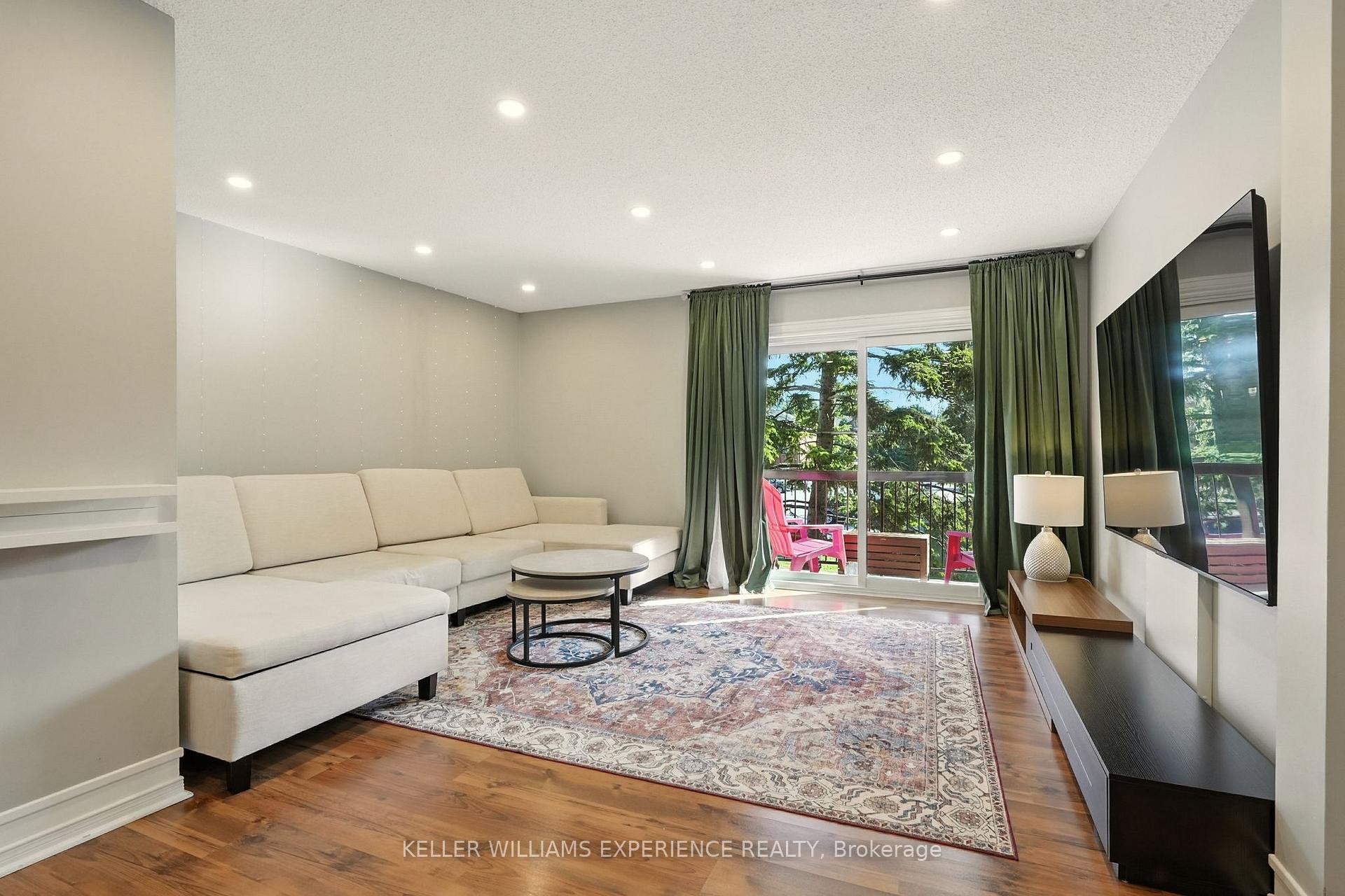 Photo 7 of Unit E8, 167 Edgehill Drive, Barrie, Letitia Heights — HOMEH