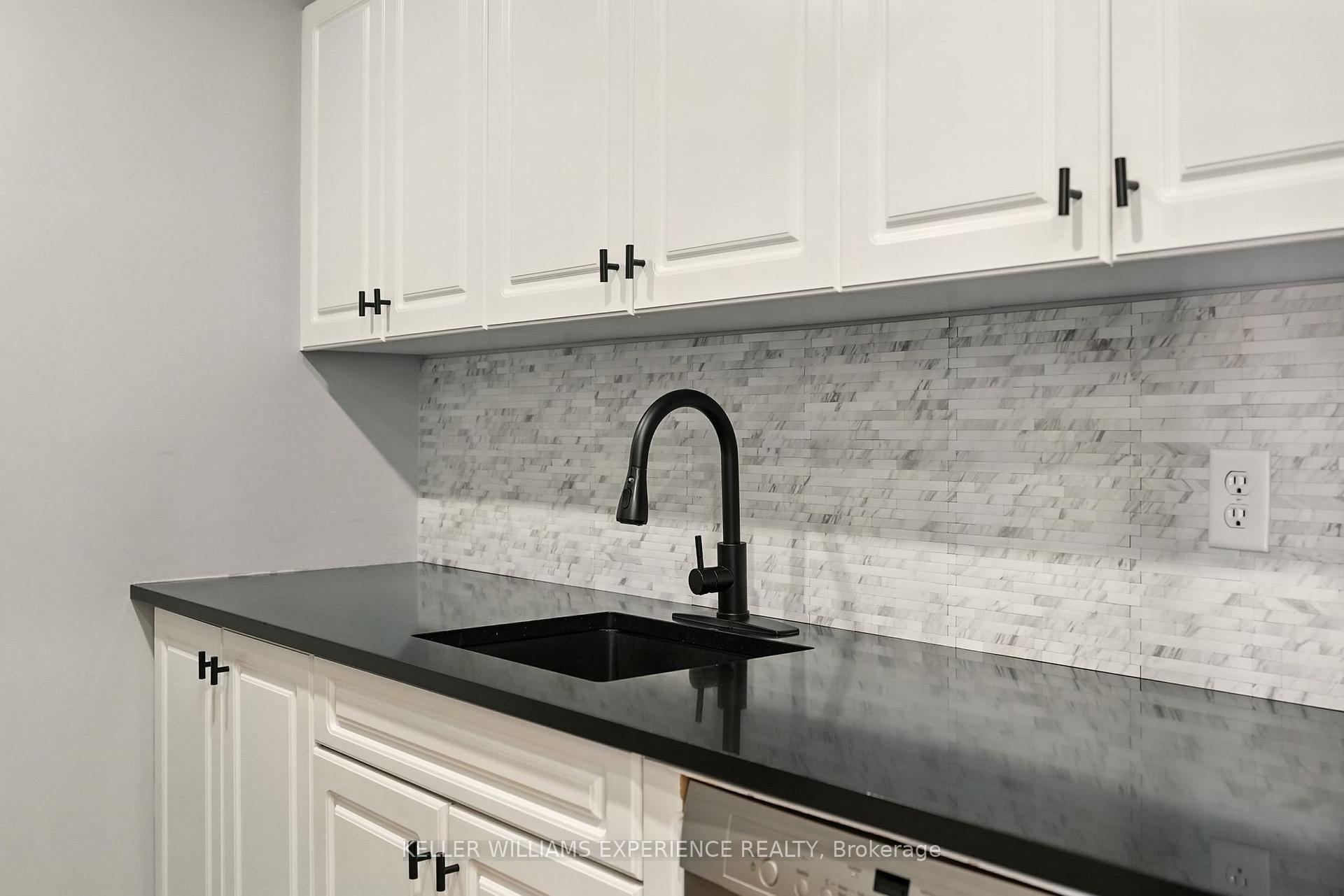 Photo 15 of Unit E8, 167 Edgehill Drive, Barrie, Letitia Heights — HOMEH