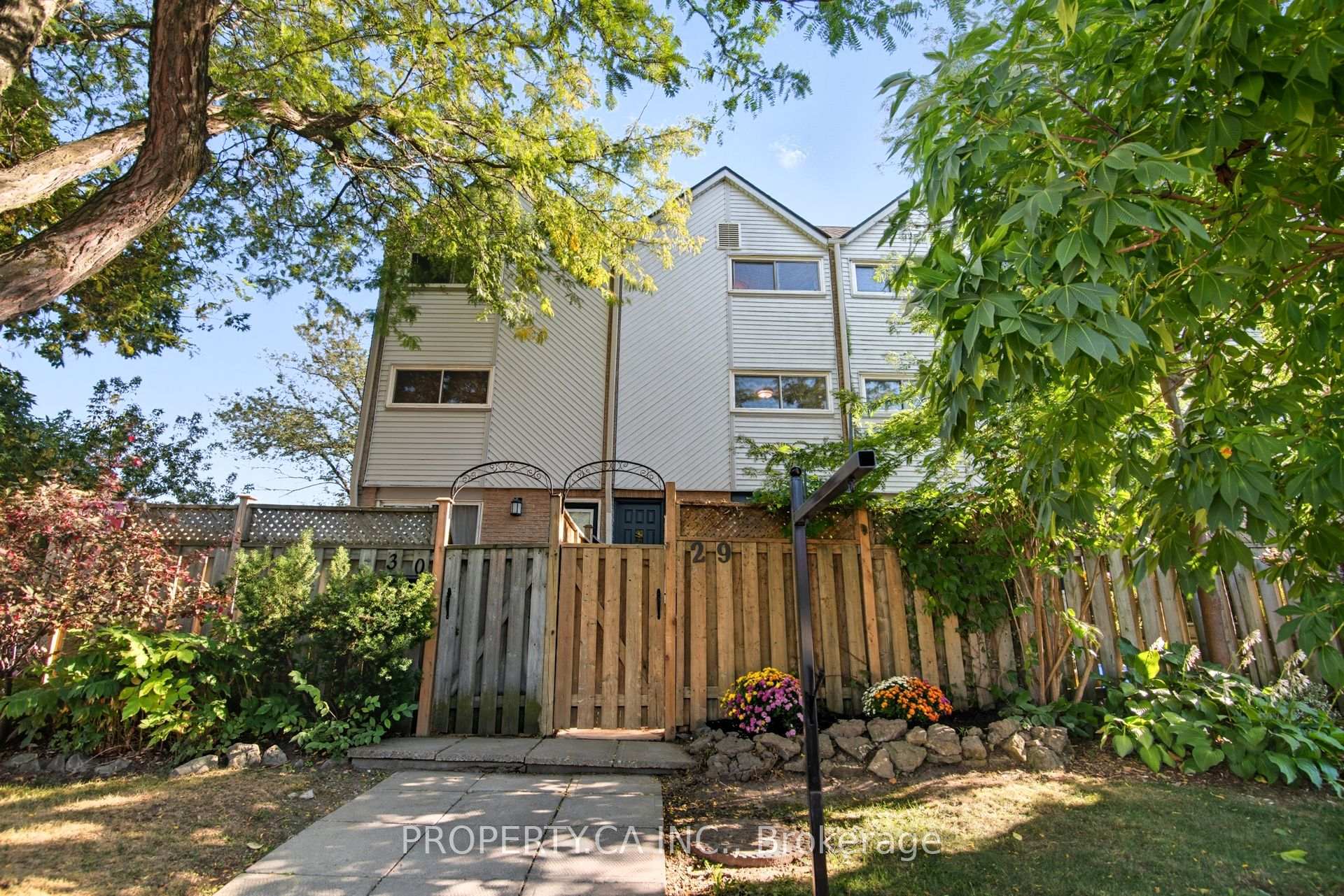 Photo 10 of Unit 29, 41 Battenberg Avenue, Toronto, Woodbine Corridor — HOMEH