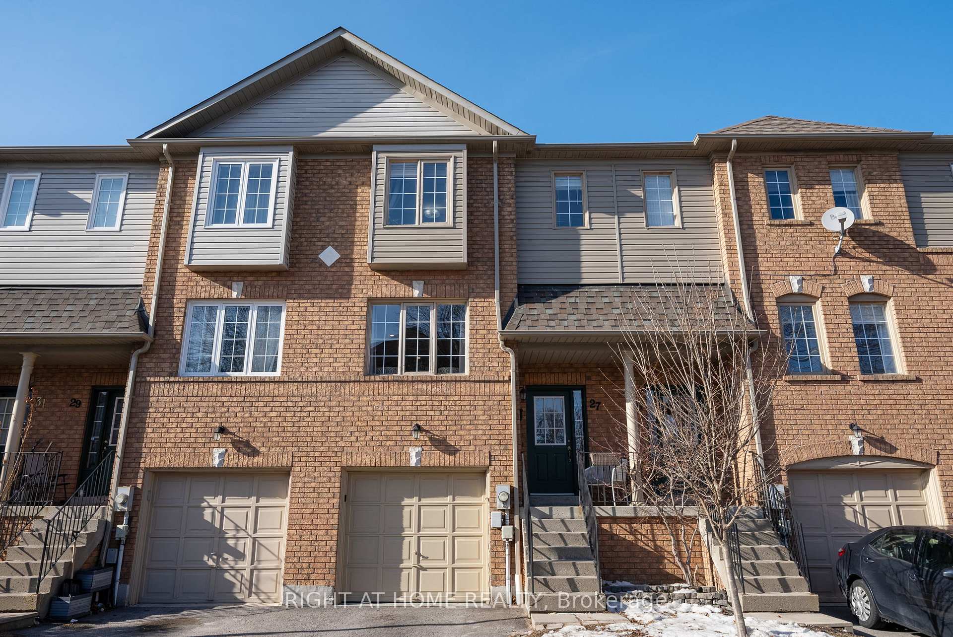 Photo 1 of Unit 18, 27 Aspen Park Way, Whitby, Downtown Whitby — HOMEH