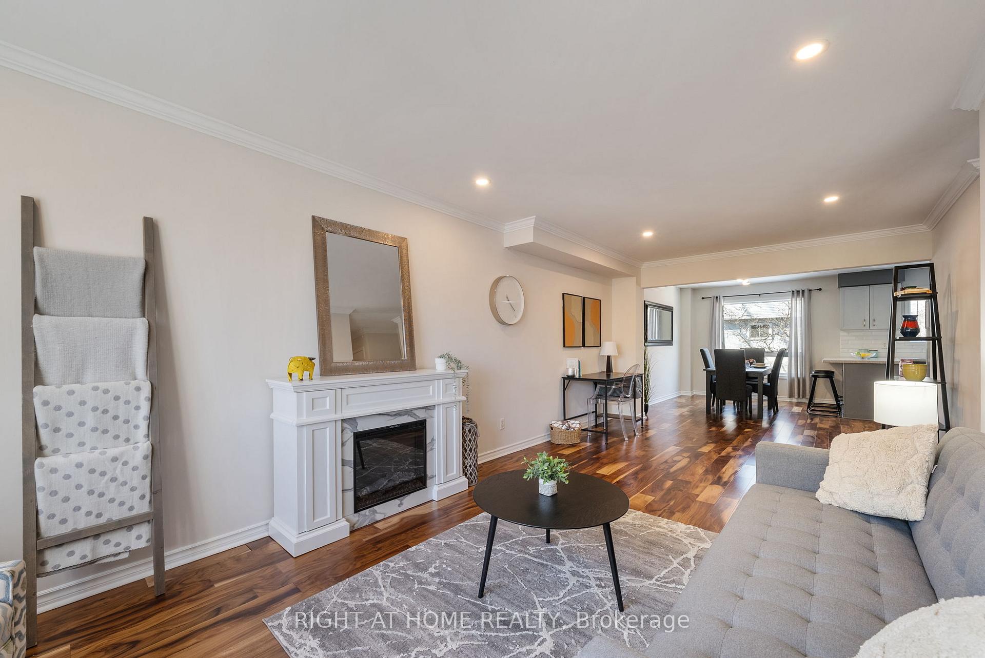 Photo 7 of Unit 18, 27 Aspen Park Way, Whitby, Downtown Whitby — HOMEH