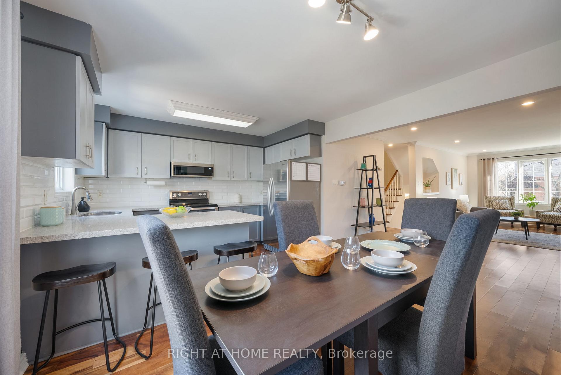 Photo 9 of Unit 18, 27 Aspen Park Way, Whitby, Downtown Whitby — HOMEH