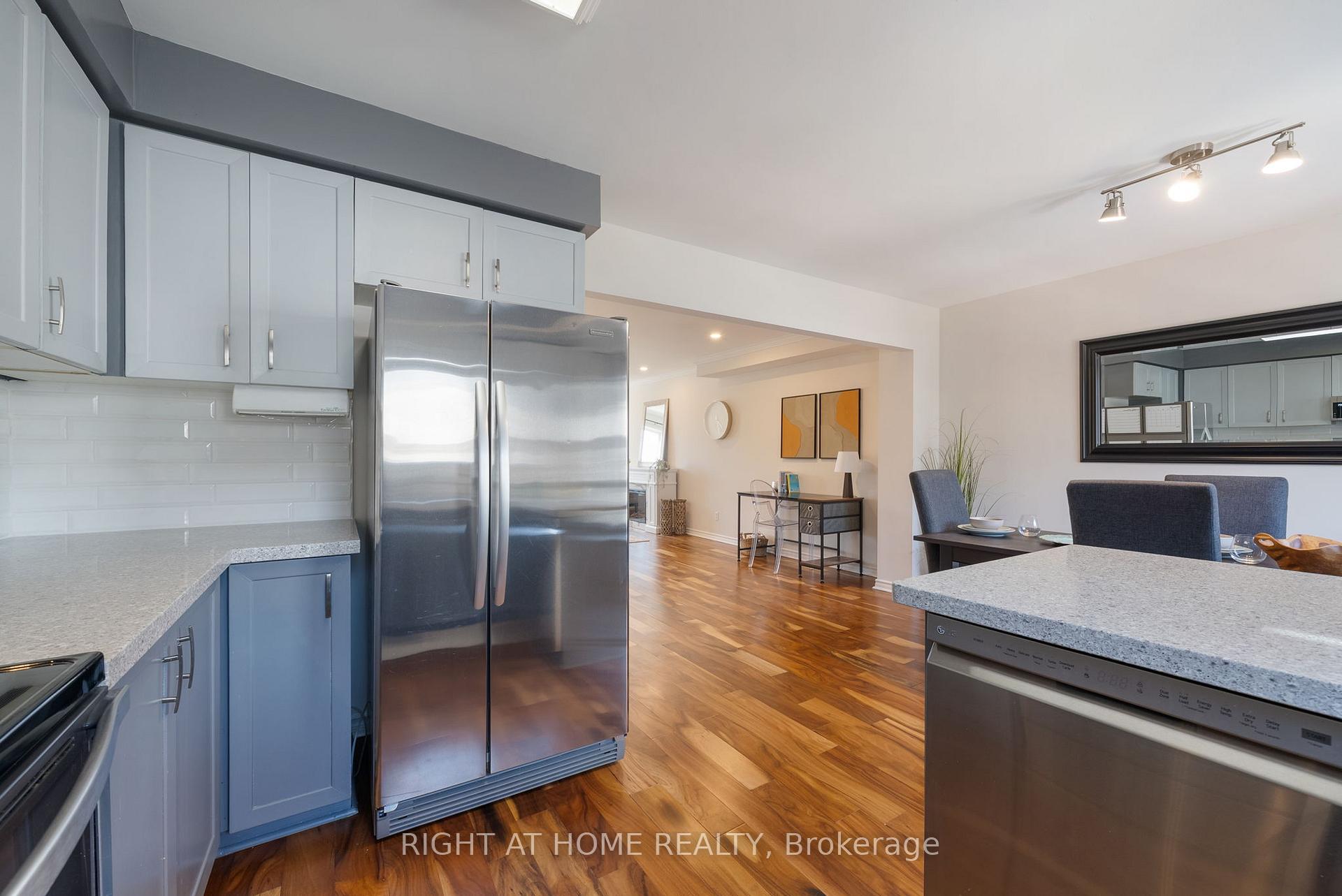 Photo 12 of Unit 18, 27 Aspen Park Way, Whitby, Downtown Whitby — HOMEH