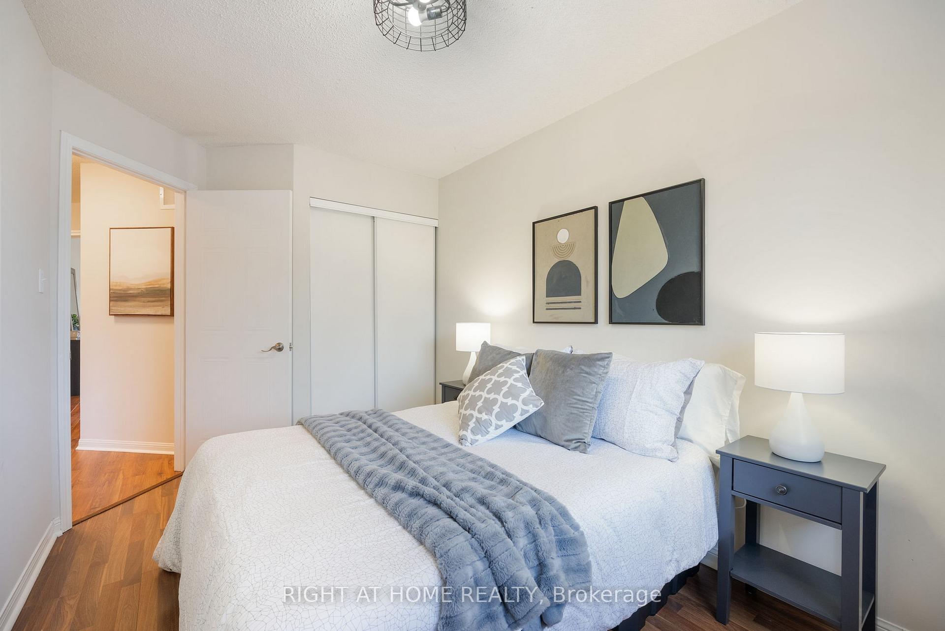 Photo 20 of Unit 18, 27 Aspen Park Way, Whitby, Downtown Whitby — HOMEH