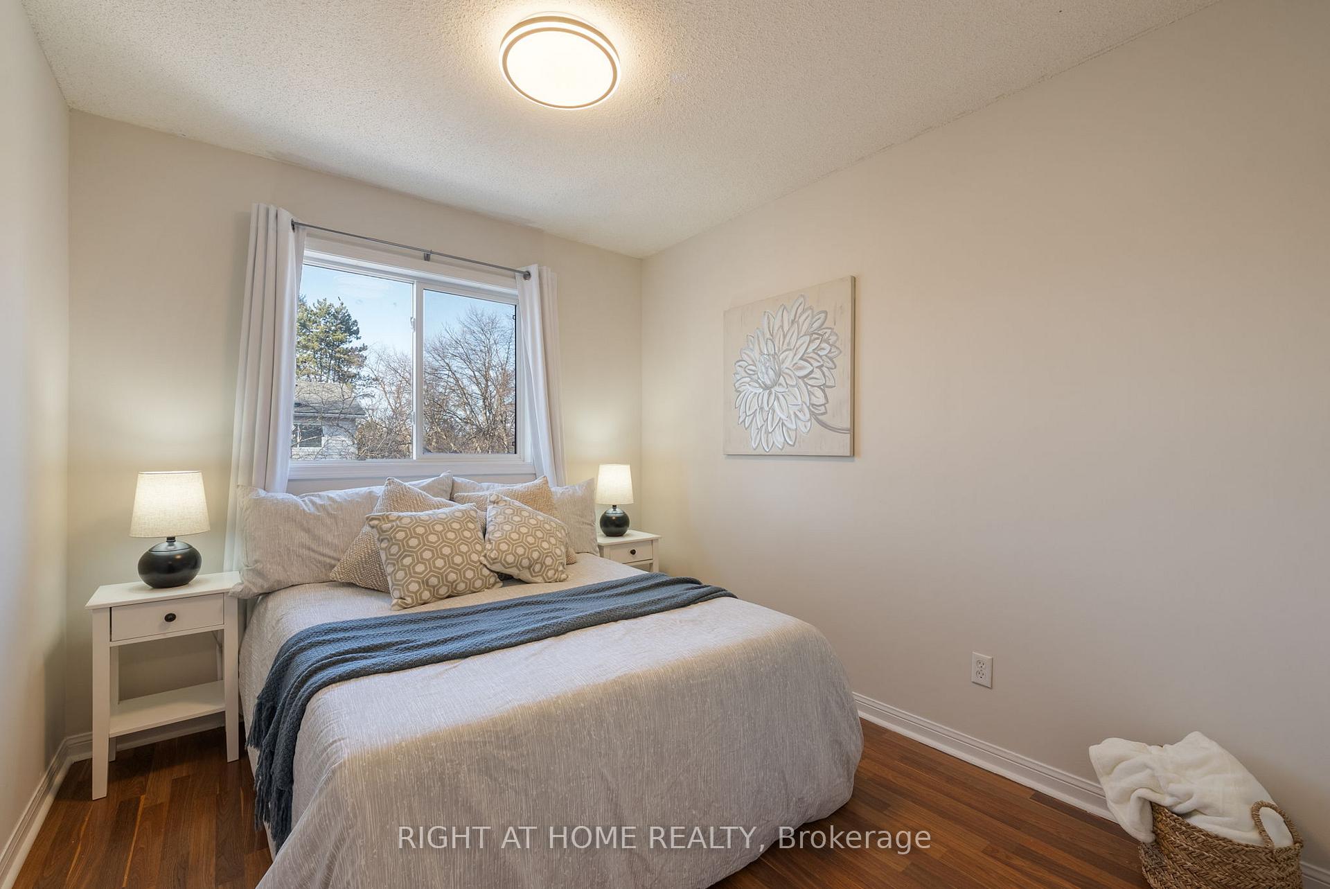 Photo 22 of Unit 18, 27 Aspen Park Way, Whitby, Downtown Whitby — HOMEH