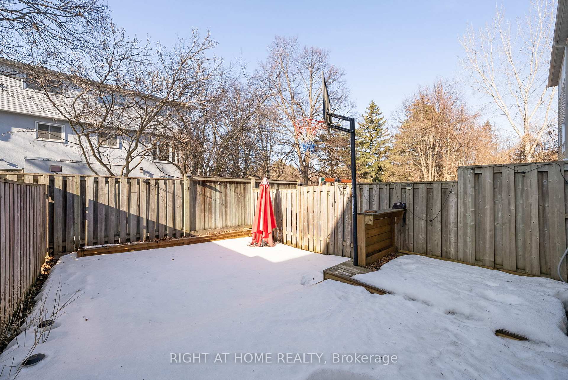 Photo 29 of Unit 18, 27 Aspen Park Way, Whitby, Downtown Whitby — HOMEH