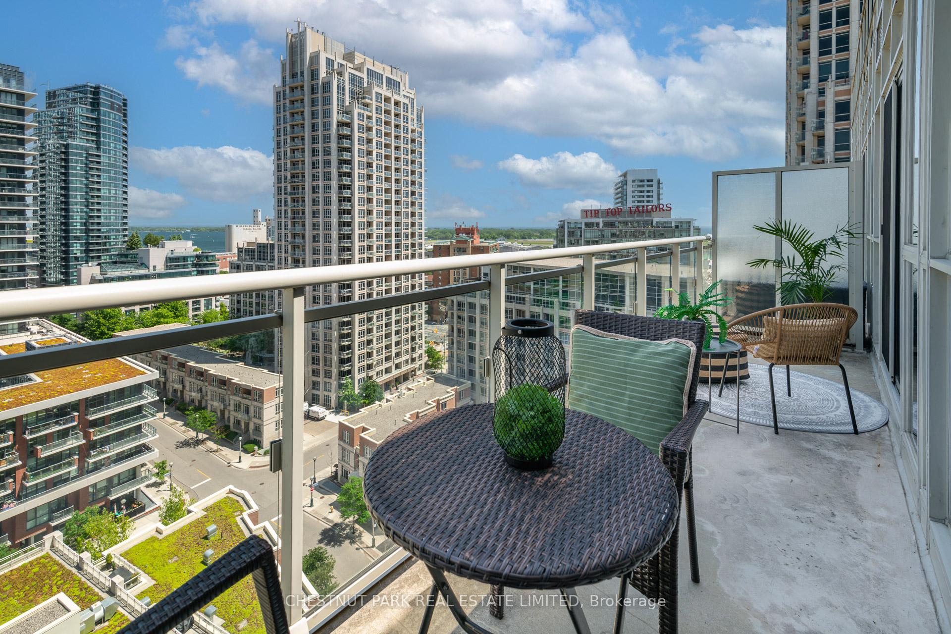 Photo 5 of Unit Ph06, 35 Bastion Street, Toronto, Waterfront Communities — HOMEH