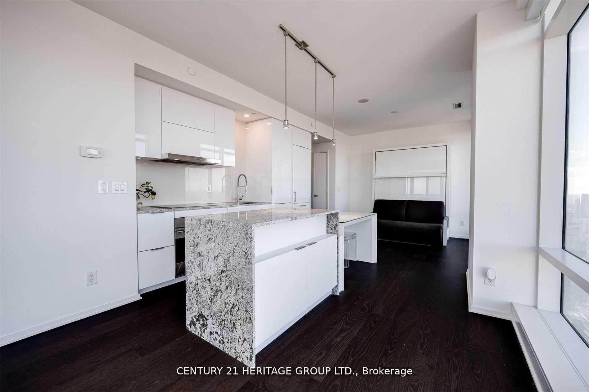 Photo 4 of Unit 6409, 1 Bloor Street E, Toronto, Church-Yonge Corridor — HOMEH