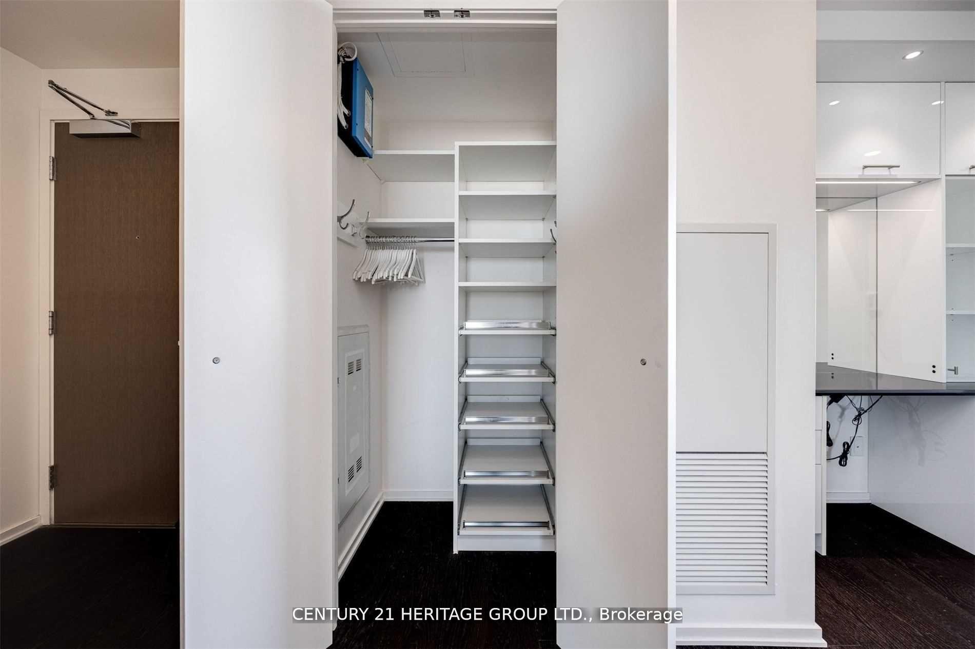 Photo 15 of Unit 6409, 1 Bloor Street E, Toronto, Church-Yonge Corridor — HOMEH