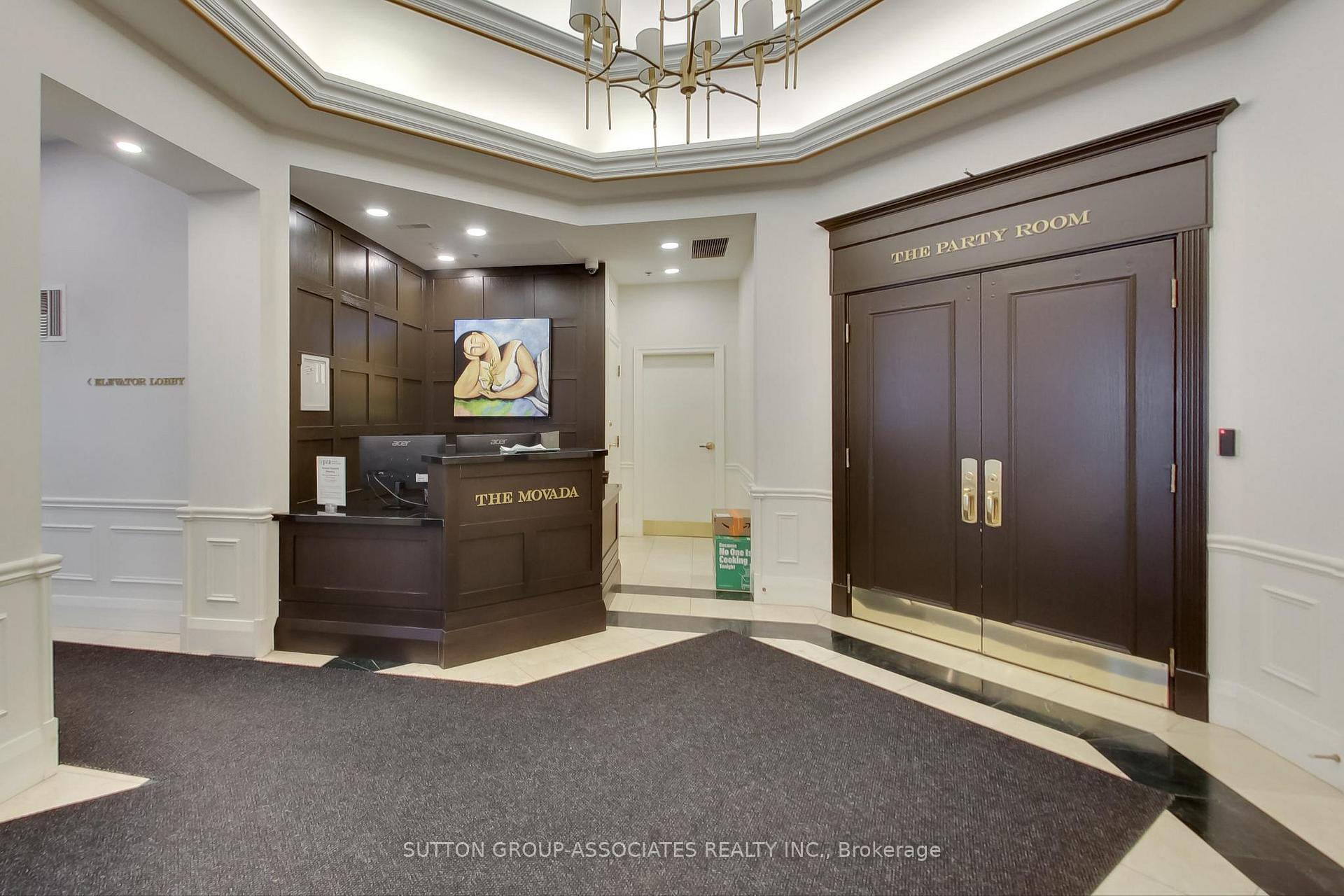 Photo 3 of Unit 406, 2 Edith Drive, Toronto, Yonge-Eglinton — HOMEH