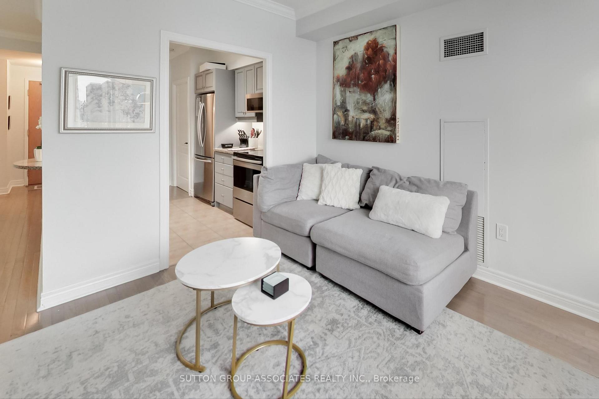 Photo 12 of Unit 406, 2 Edith Drive, Toronto, Yonge-Eglinton — HOMEH