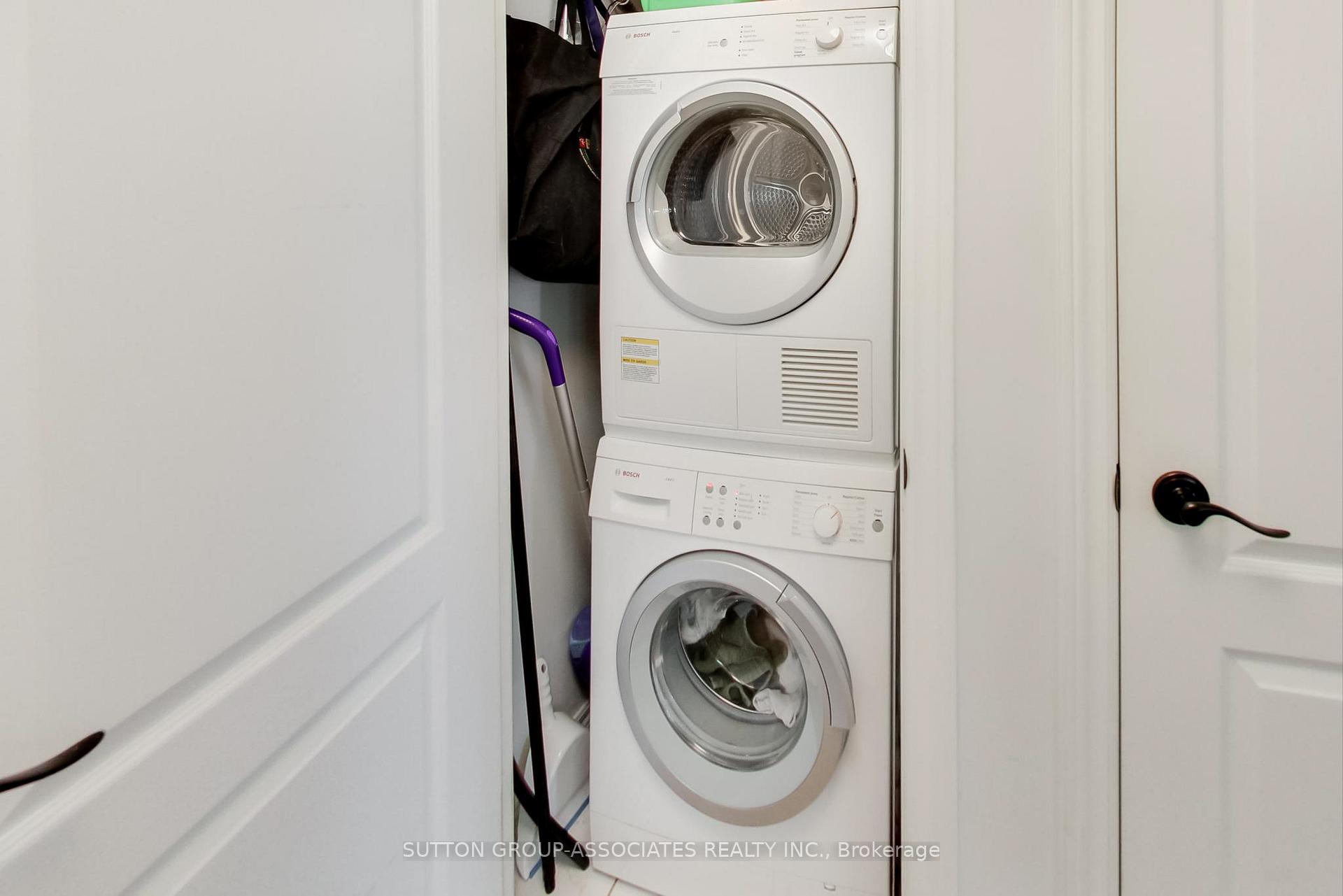 Photo 21 of Unit 406, 2 Edith Drive, Toronto, Yonge-Eglinton — HOMEH