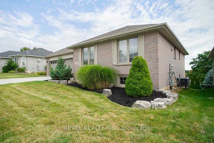 Photo 2 of 52 Sunnyside Drive, Brant, Brantford Twp — HOMEH