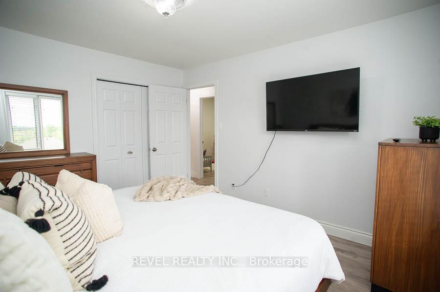 Photo 15 of 52 Sunnyside Drive, Brant, Brantford Twp — HOMEH