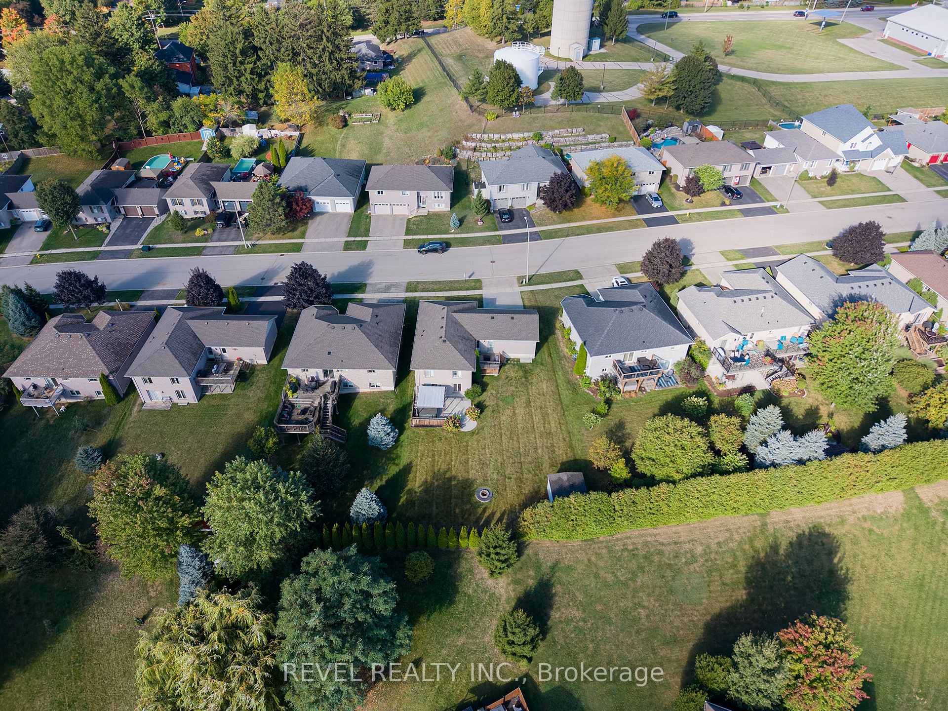 Photo 37 of 52 Sunnyside Drive, Brant, Brantford Twp — HOMEH
