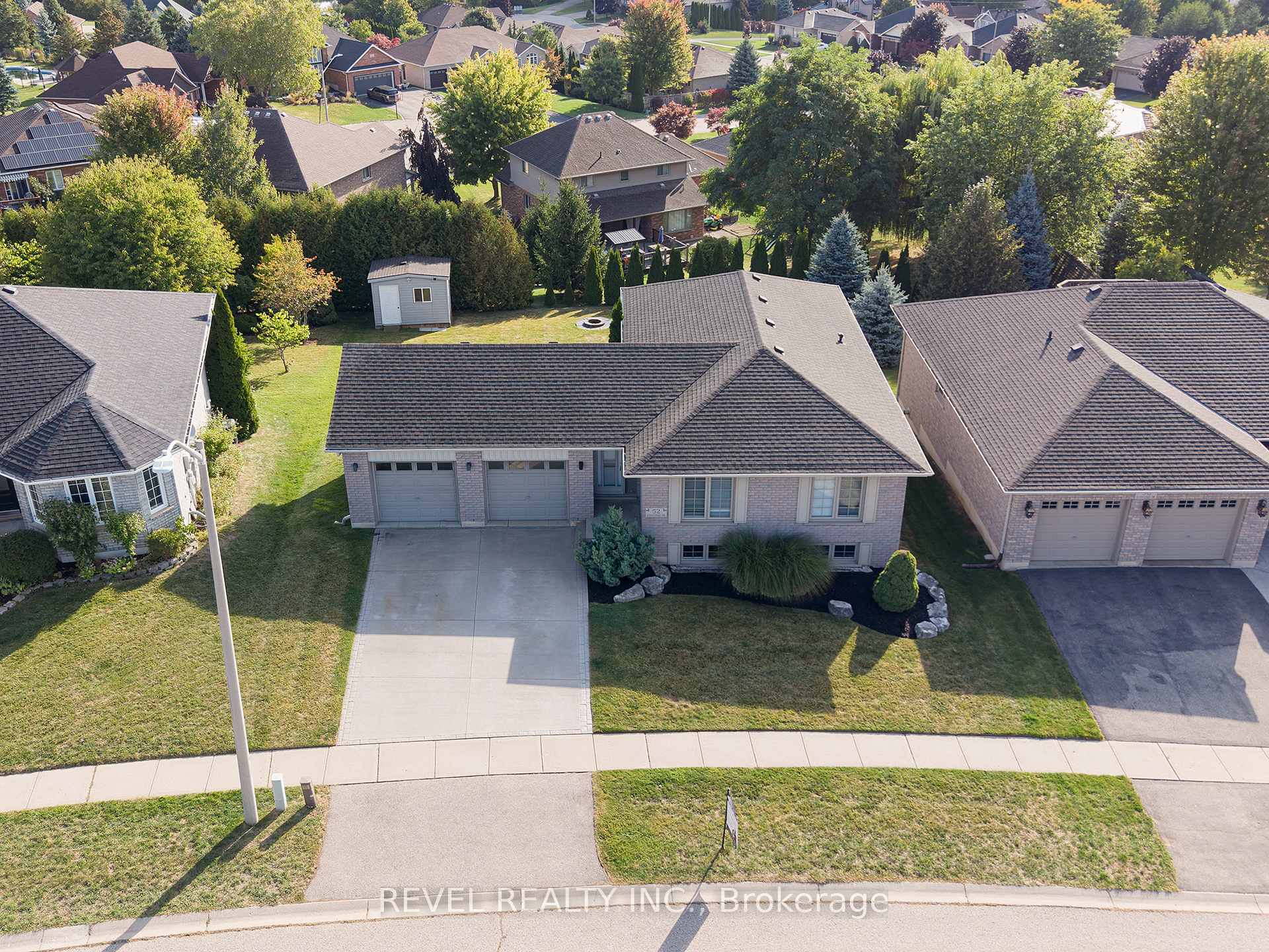 Photo 41 of 52 Sunnyside Drive, Brant, Brantford Twp — HOMEH