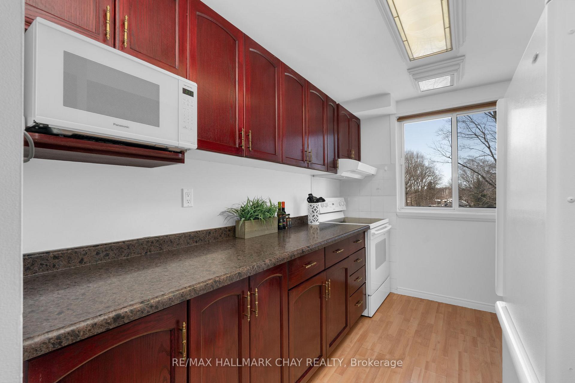 Photo 15 of Unit 406, 414 Blake Street, Barrie, Codrington — HOMEH
