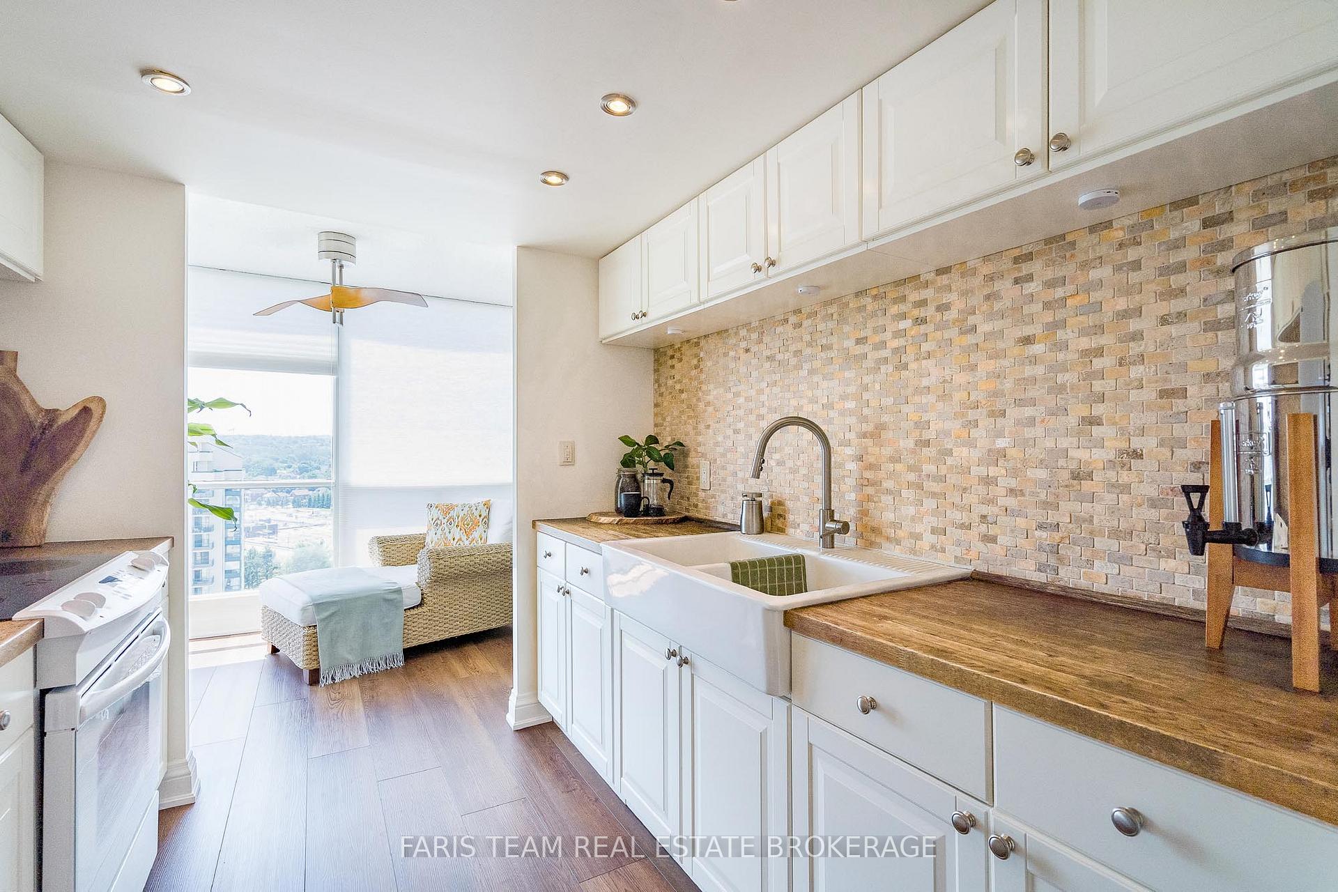 Photo 5 of Unit 1406, 65 Ellen Street, Barrie, City Centre — HOMEH