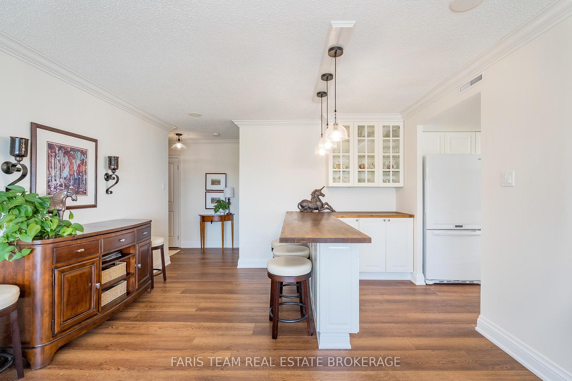 Photo 8 of Unit 1406, 65 Ellen Street, Barrie, City Centre — HOMEH