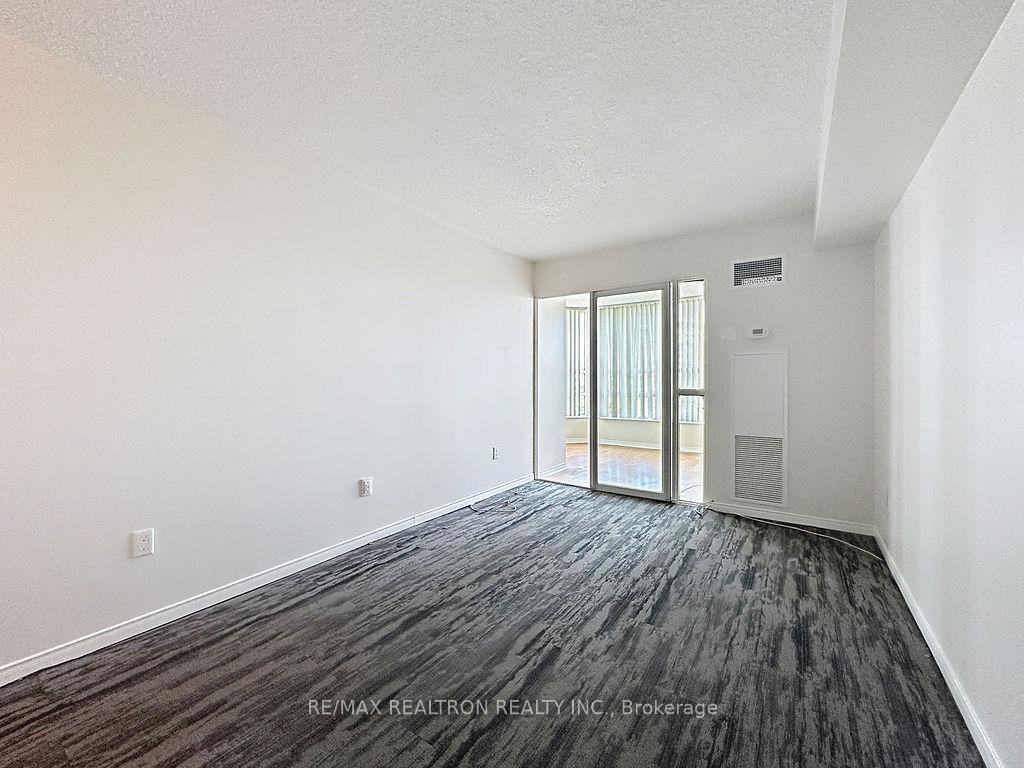 Photo 30 of Unit 810, 7905 Bayview Avenue, Markham, Aileen-Willowbrook — HOMEH
