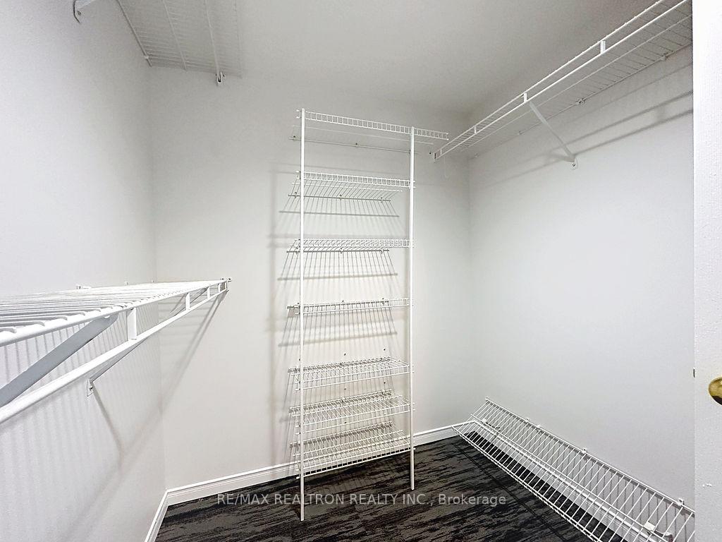 Photo 32 of Unit 810, 7905 Bayview Avenue, Markham, Aileen-Willowbrook — HOMEH