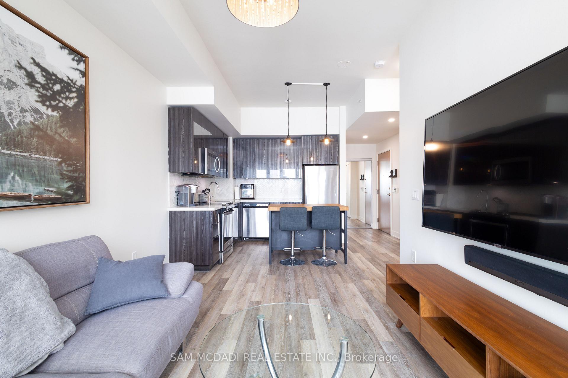 Photo 7 of Unit 1024, 30 Shore Breeze Drive, Etobicoke, Mimico — HOMEH