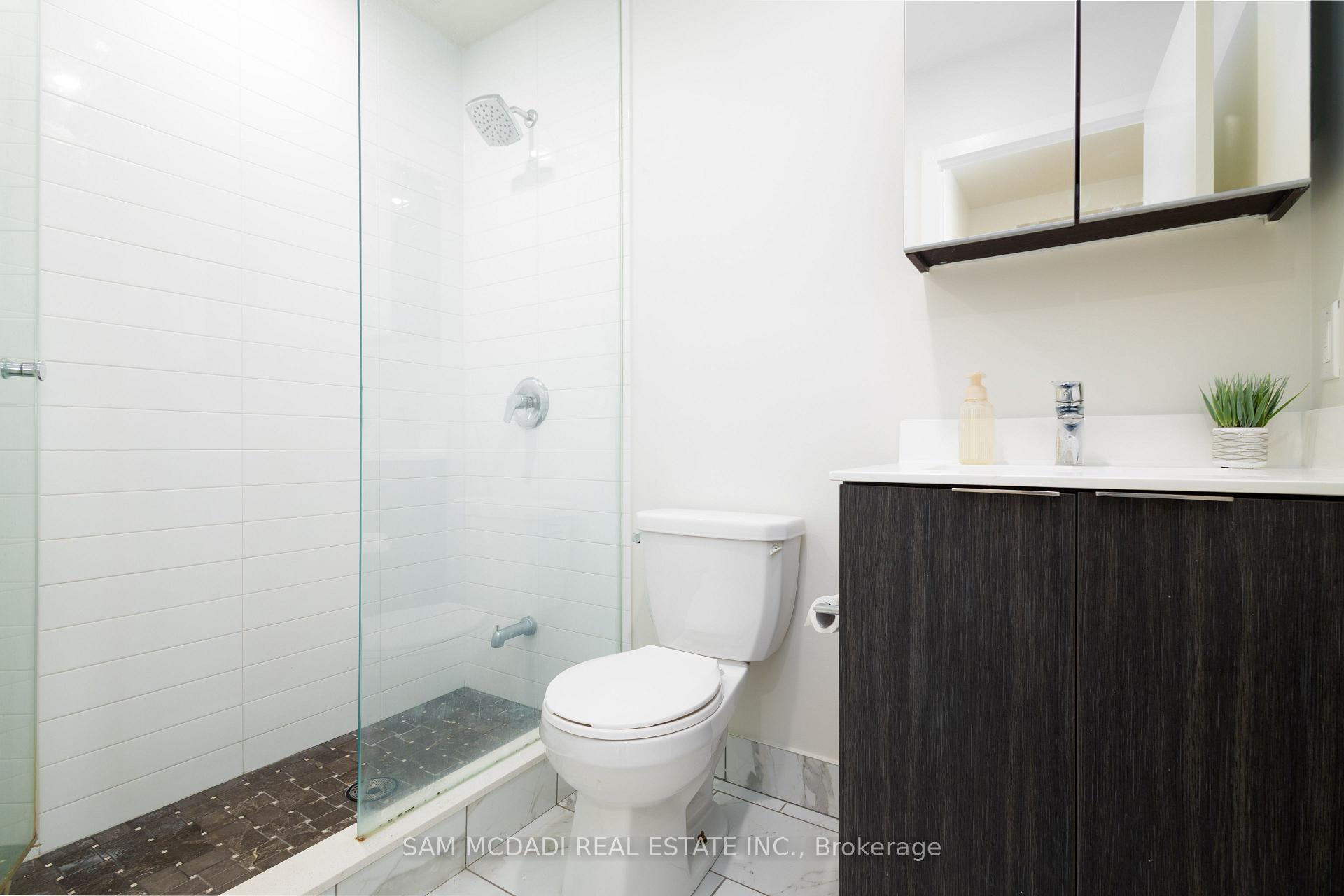 Photo 14 of Unit 1024, 30 Shore Breeze Drive, Etobicoke, Mimico — HOMEH