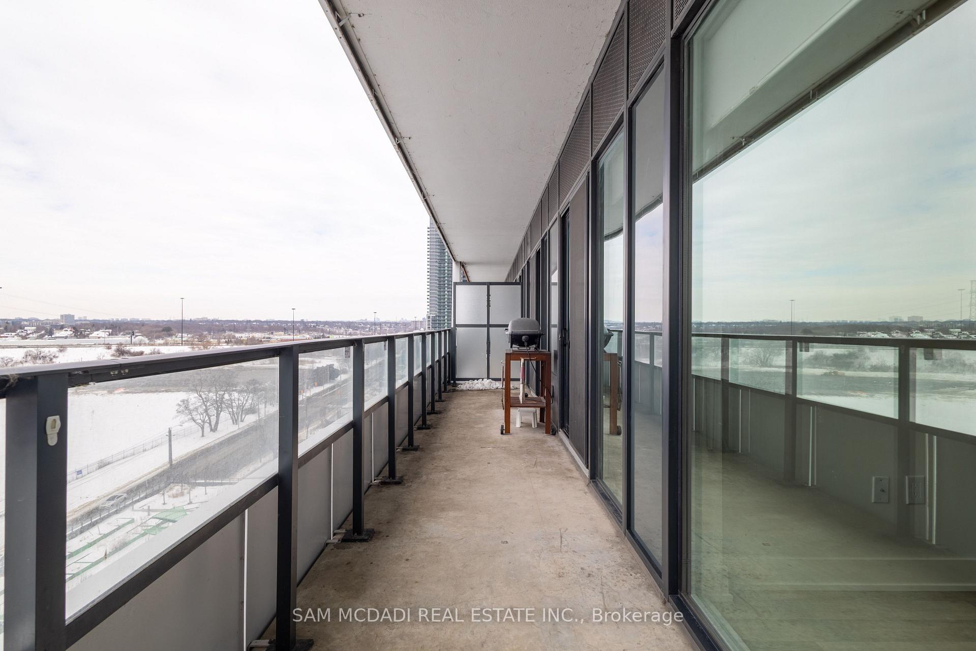 Photo 16 of Unit 1024, 30 Shore Breeze Drive, Etobicoke, Mimico — HOMEH