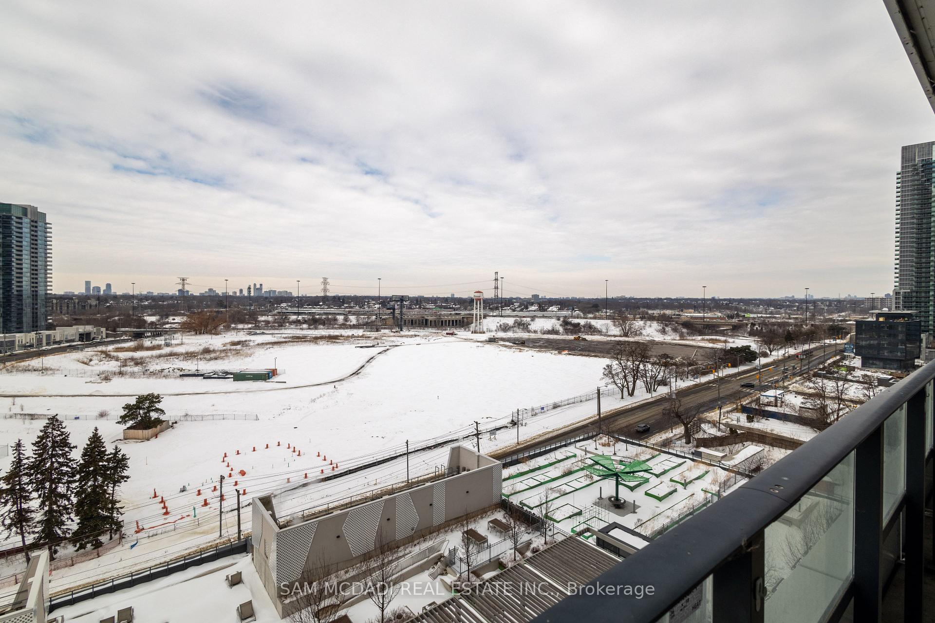 Photo 17 of Unit 1024, 30 Shore Breeze Drive, Etobicoke, Mimico — HOMEH