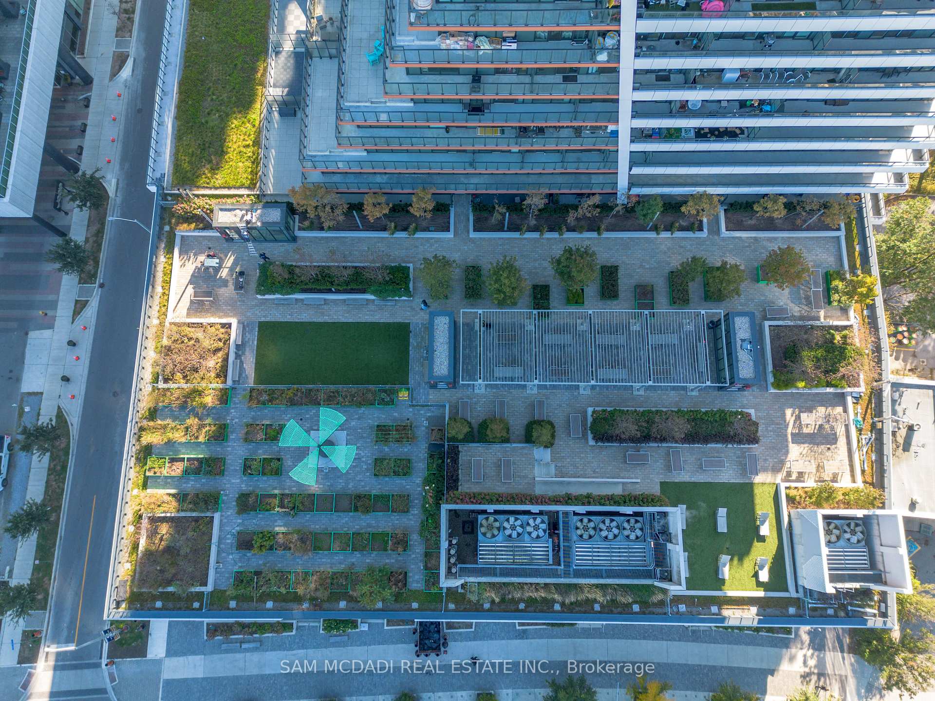 Photo 22 of Unit 1024, 30 Shore Breeze Drive, Etobicoke, Mimico — HOMEH
