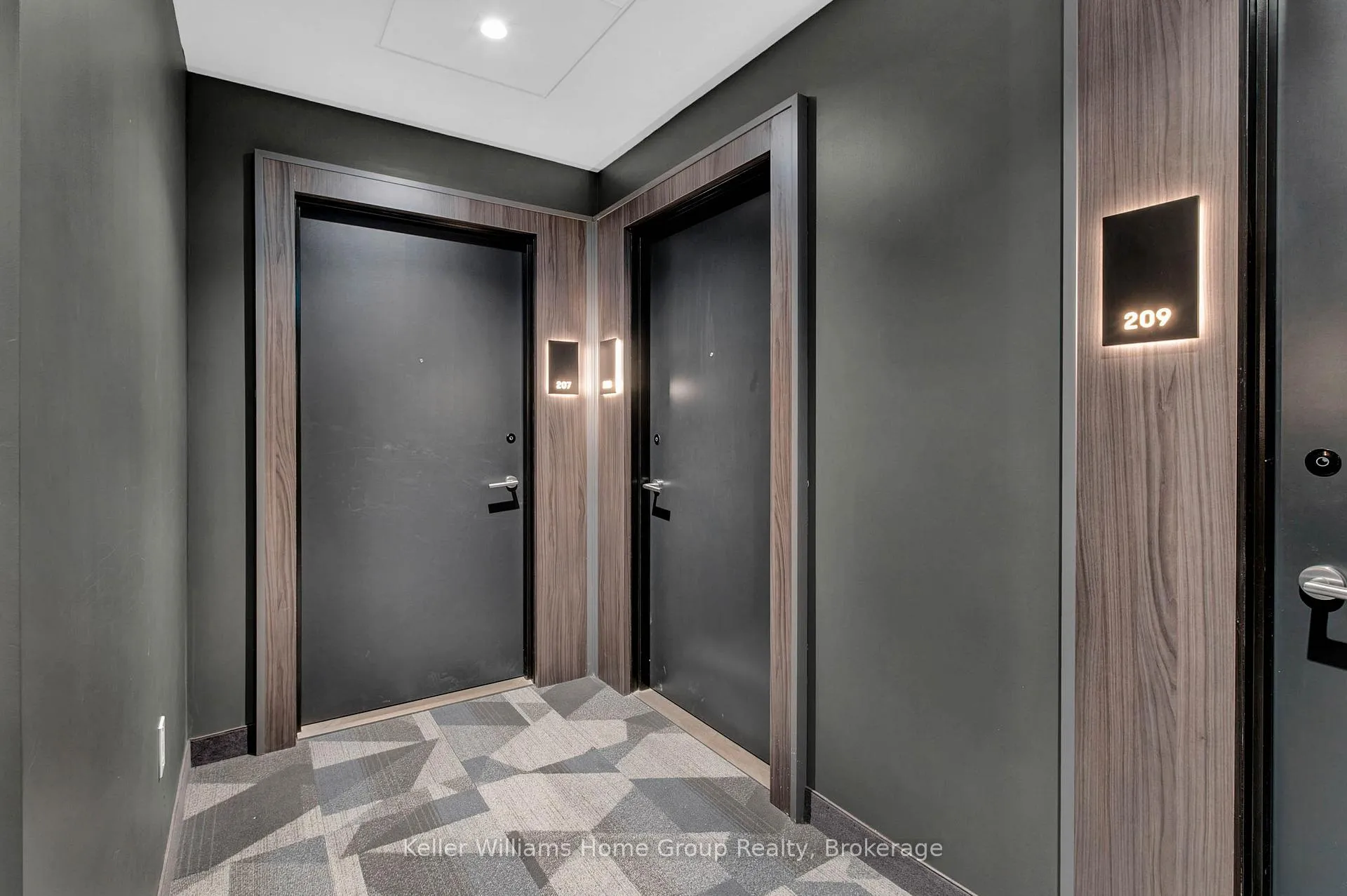 Photo 7 of Unit 208, 5 Wellington Street S, Kitchener — HOMEH