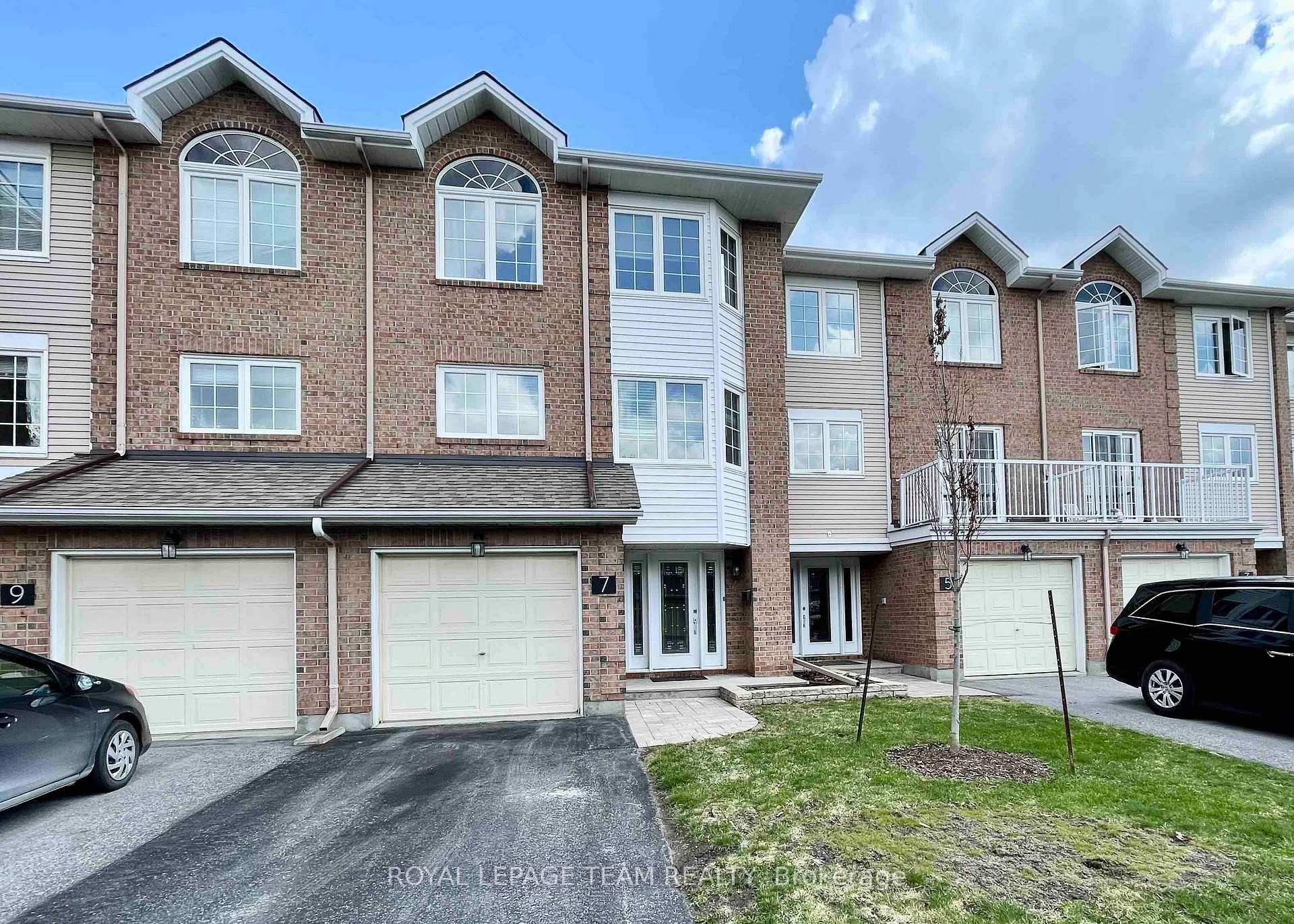 Front of 7 Wrenwood Crescent