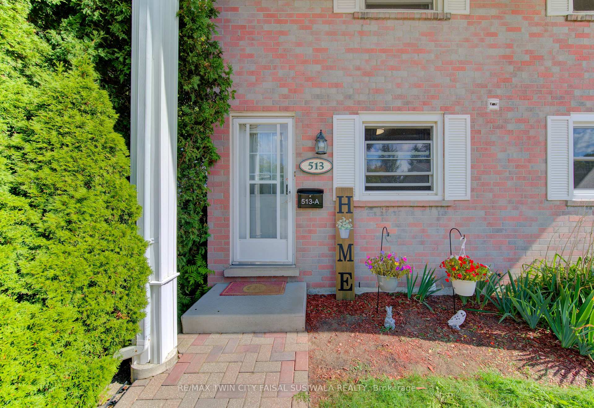Photo 2 of Unit A, 513 Weber Street, Waterloo — HOMEH