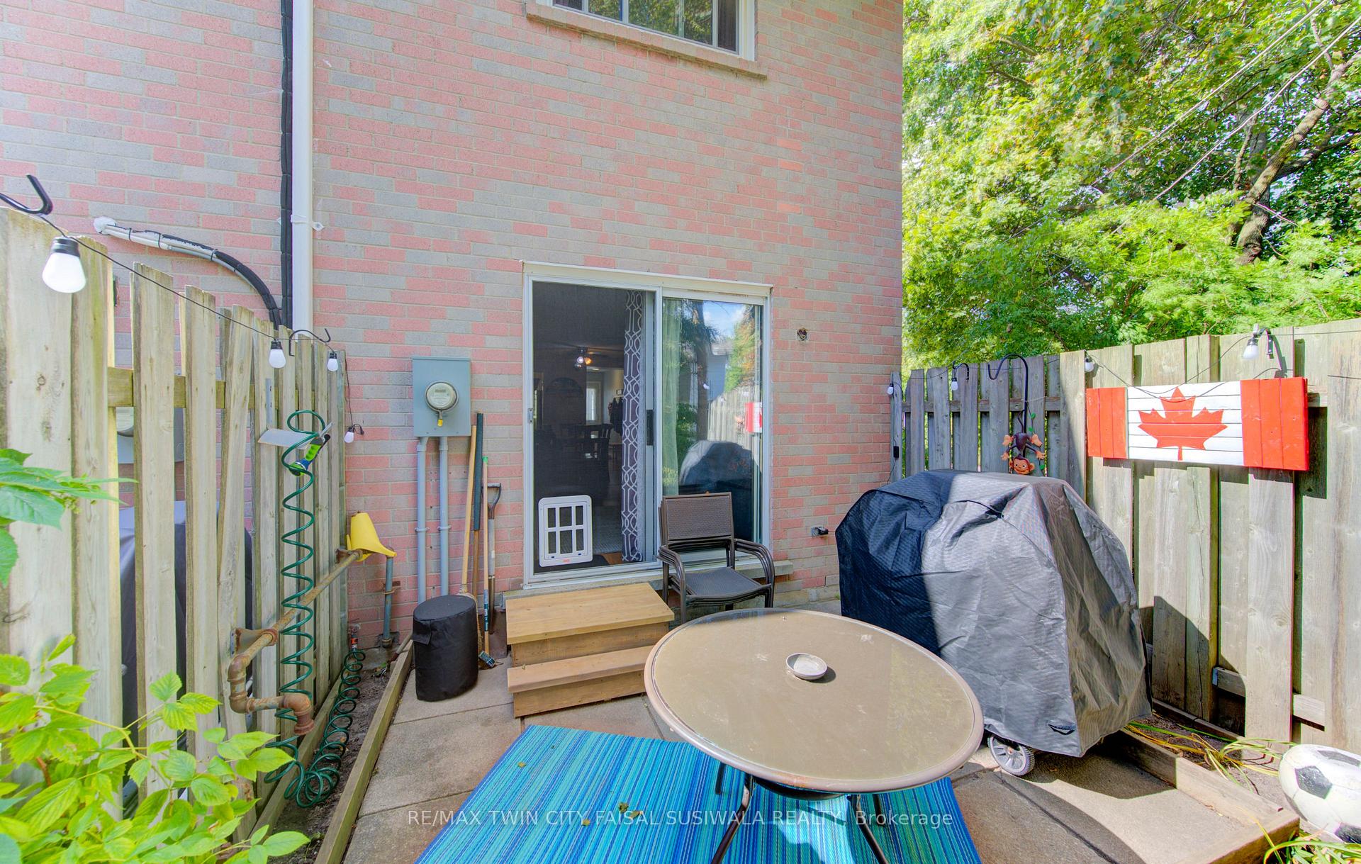 Photo 4 of Unit A, 513 Weber Street, Waterloo — HOMEH