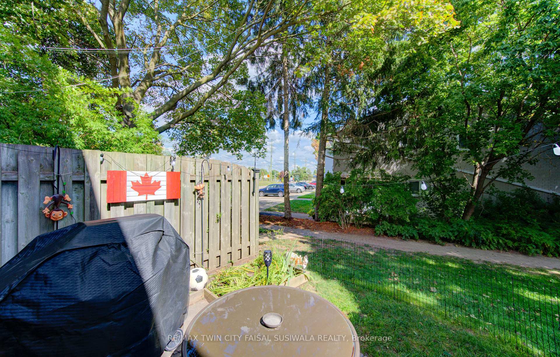 Photo 5 of Unit A, 513 Weber Street, Waterloo — HOMEH