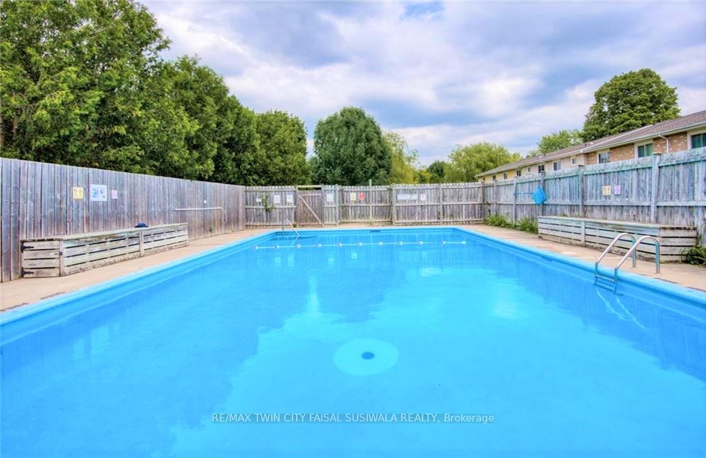 Photo 7 of Unit A, 513 Weber Street, Waterloo — HOMEH