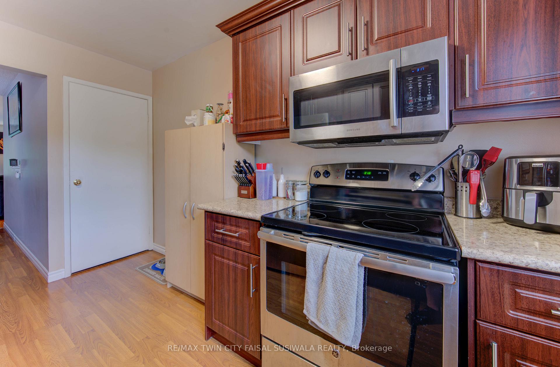 Photo 16 of Unit A, 513 Weber Street, Waterloo — HOMEH