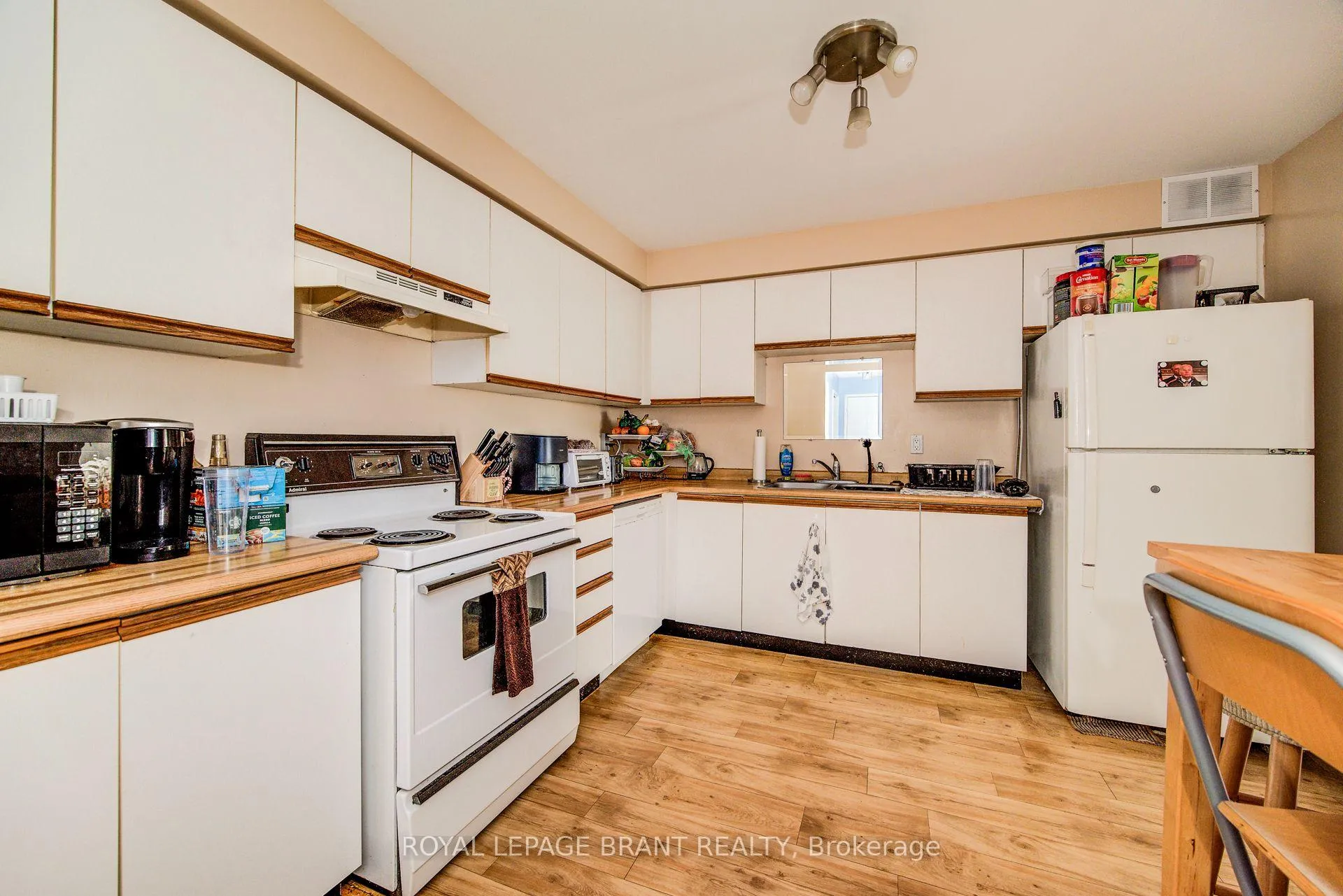 Photo 6 of Unit 217, 456 Janefield Avenue, Guelph, Dovercliffe Park/Old University — HOMEH