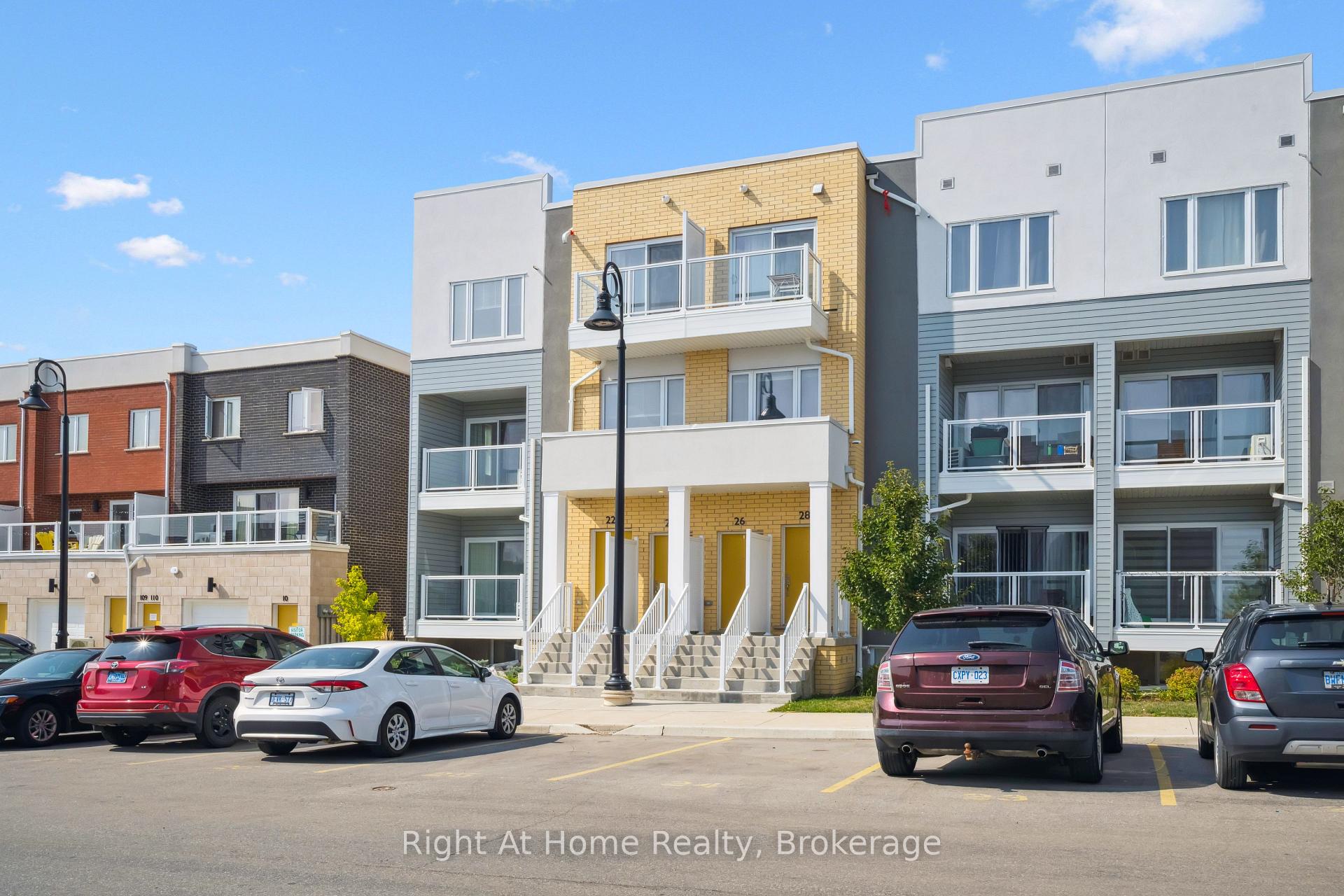 Photo 2 of 24 Progress Crescent, Kitchener — HOMEH