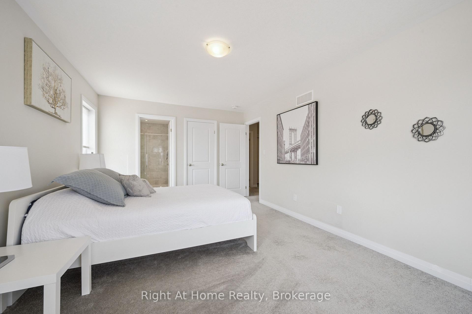 Photo 19 of 24 Progress Crescent, Kitchener — HOMEH