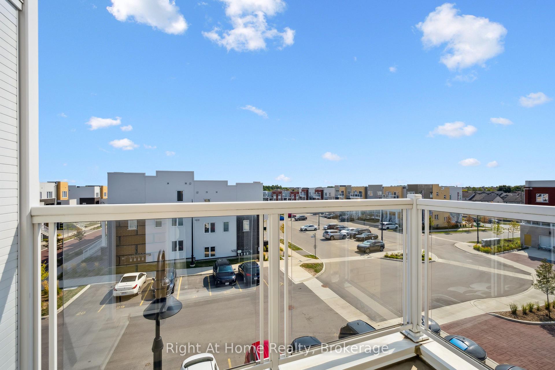 Photo 25 of 24 Progress Crescent, Kitchener — HOMEH