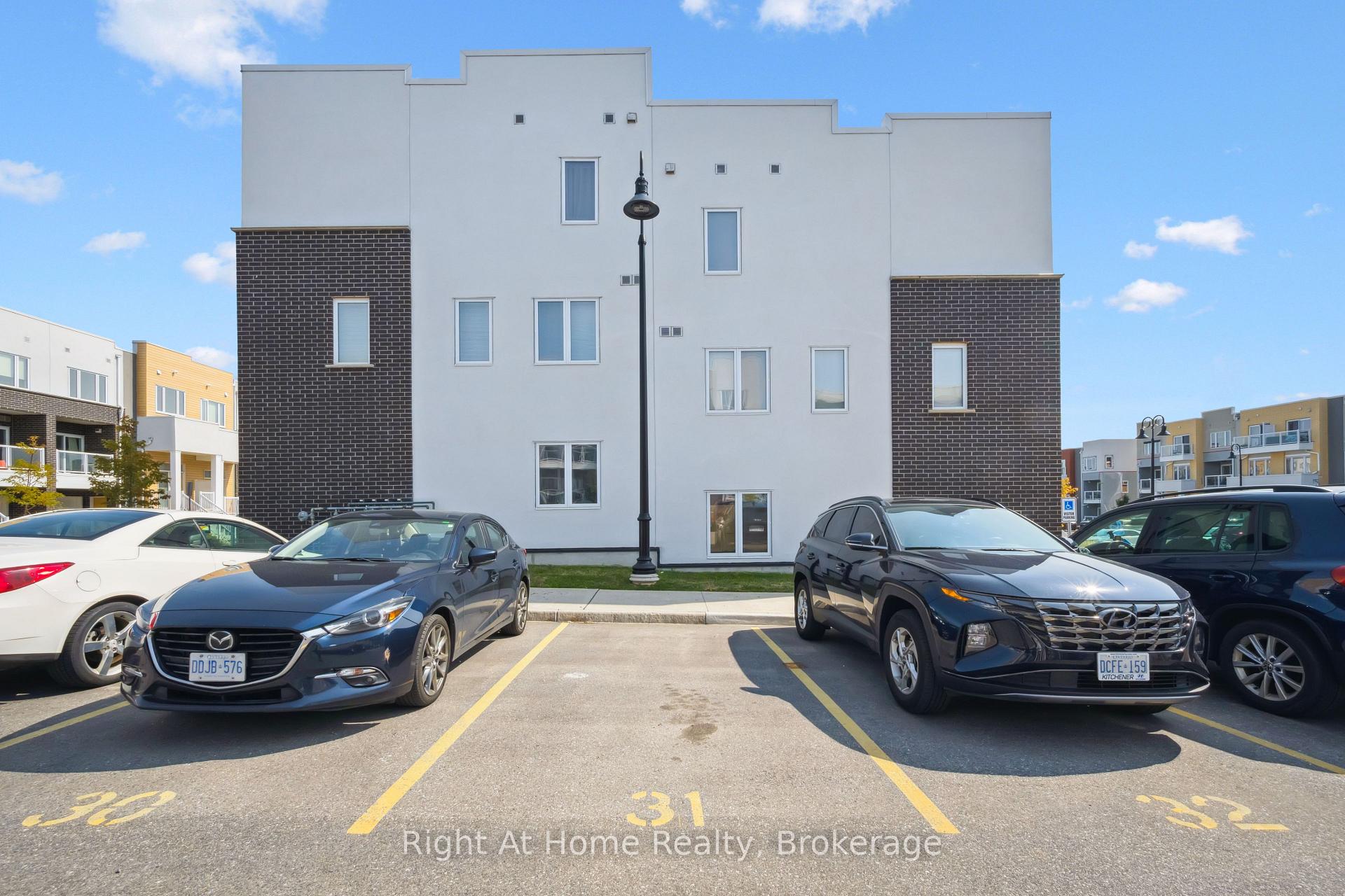 Photo 27 of 24 Progress Crescent, Kitchener — HOMEH