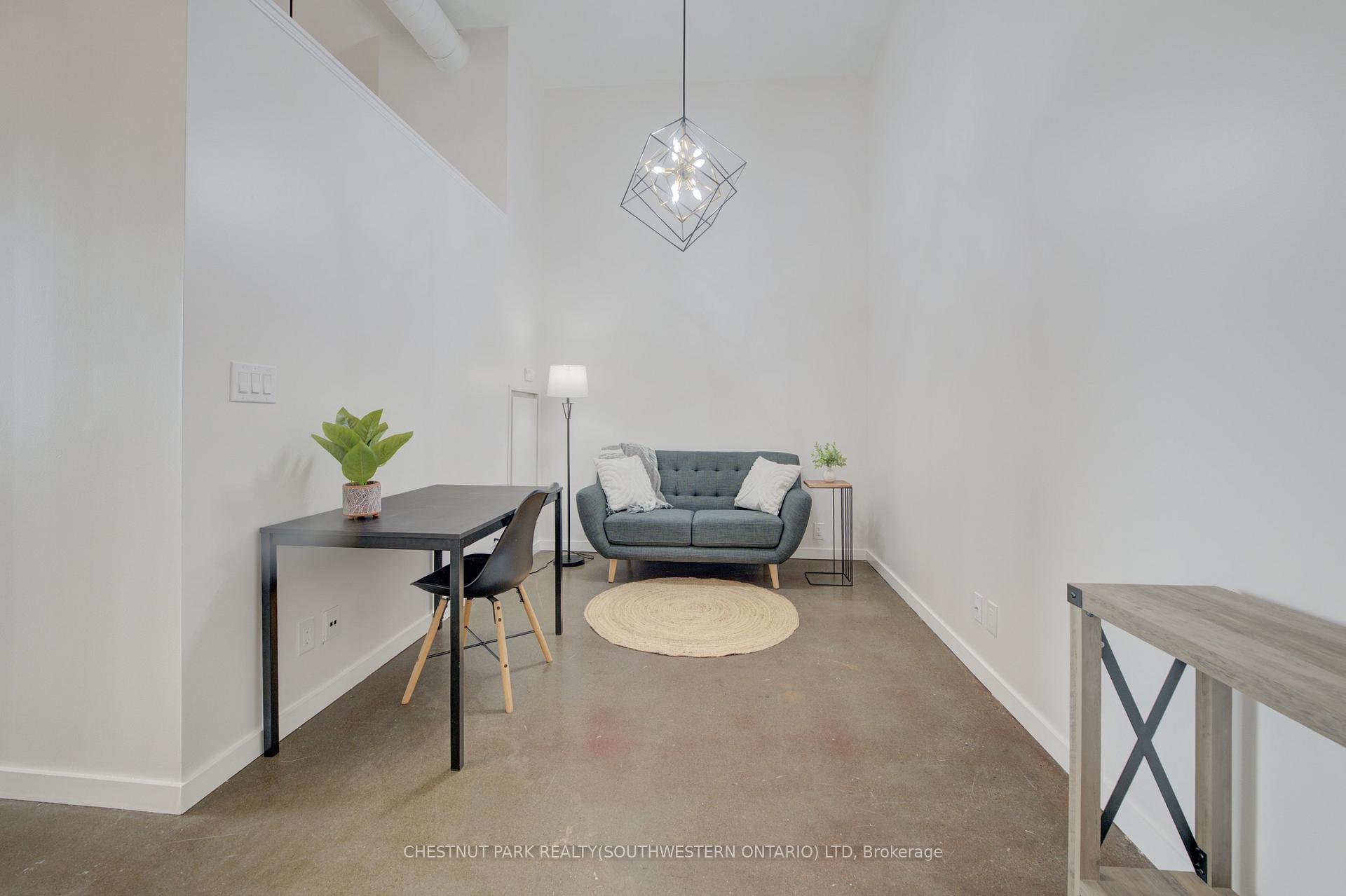 Photo 4 of Unit 524, 404 King Street W, Kitchener — HOMEH