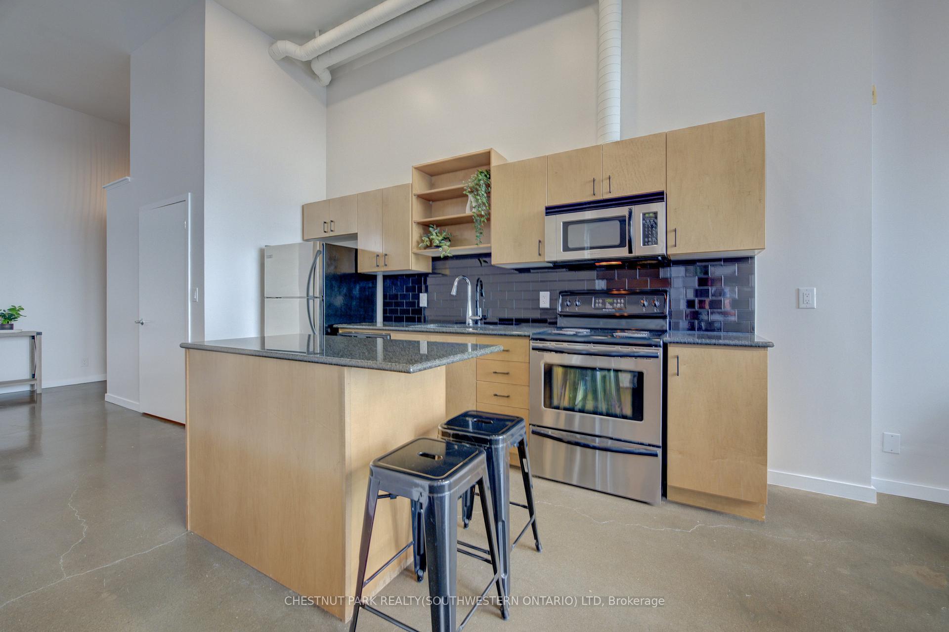 Photo 8 of Unit 524, 404 King Street W, Kitchener — HOMEH